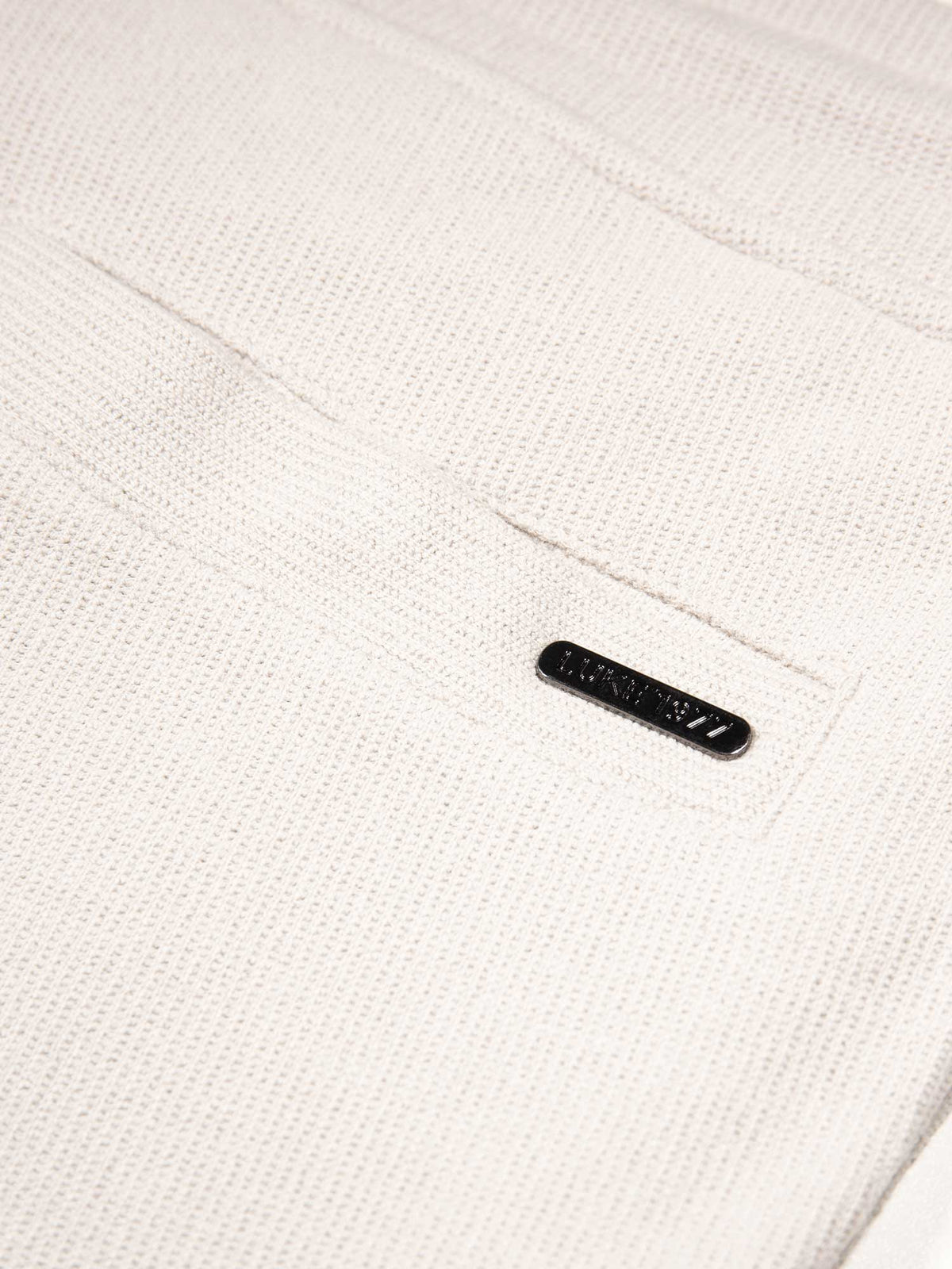 LAKI TEXTURED SHORTS