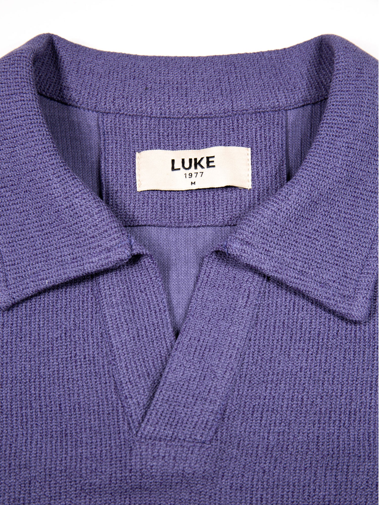 MASAYA BUTTONLESS TEXTURED POLO