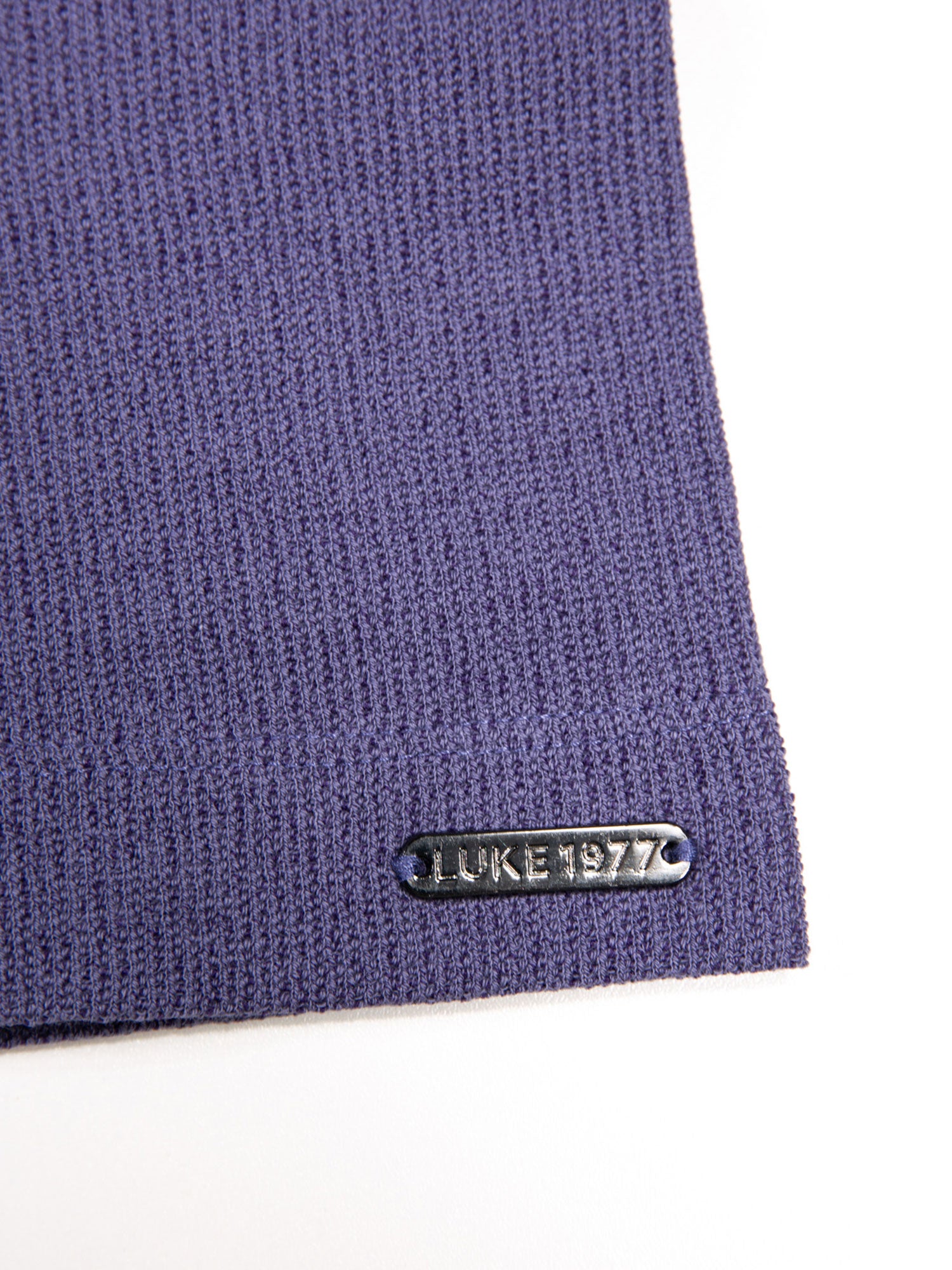 MASAYA BUTTONLESS TEXTURED POLO