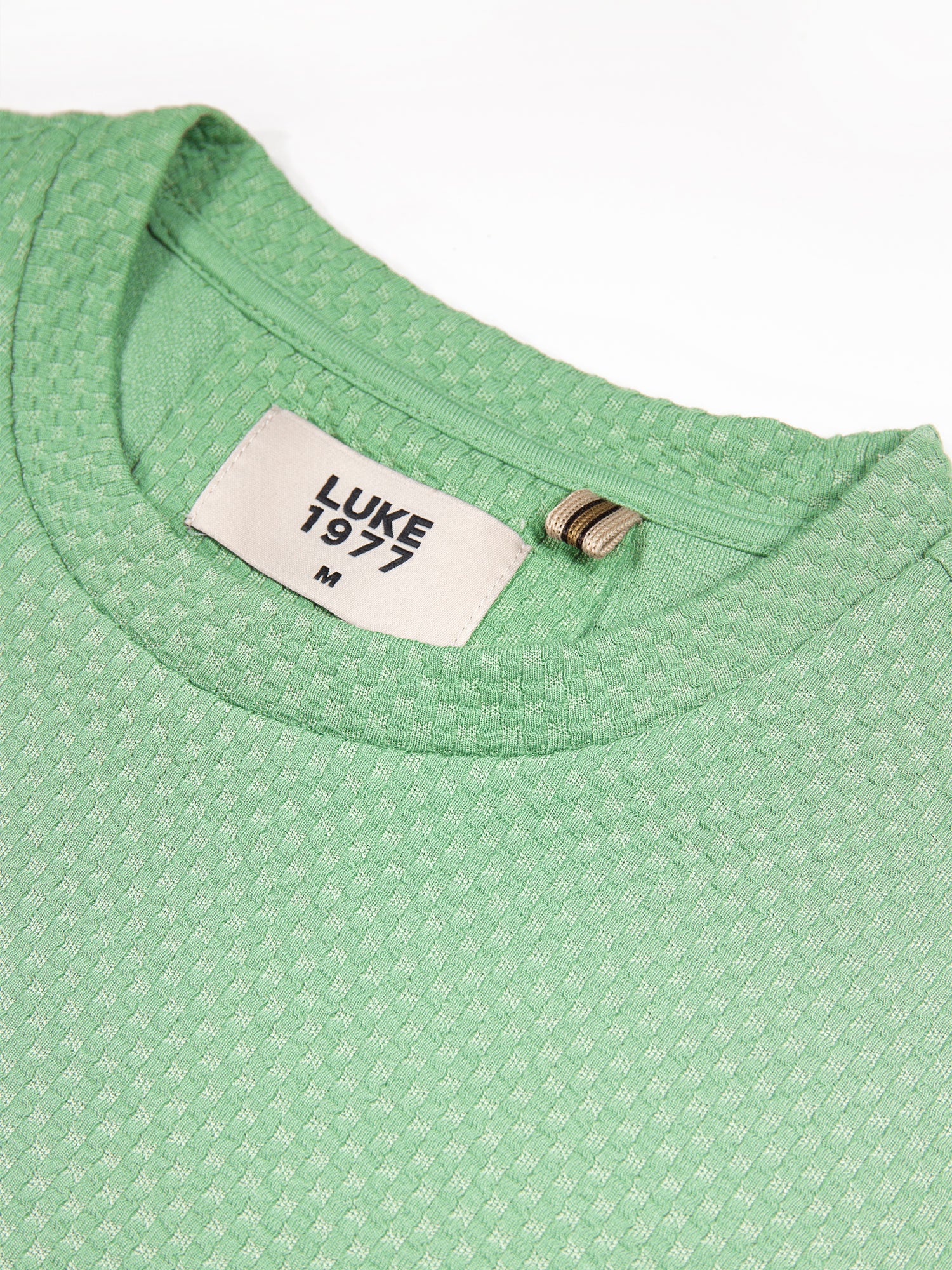 ARMILLA JACQUARD WAFFLE TEXTURED T-SHIRT