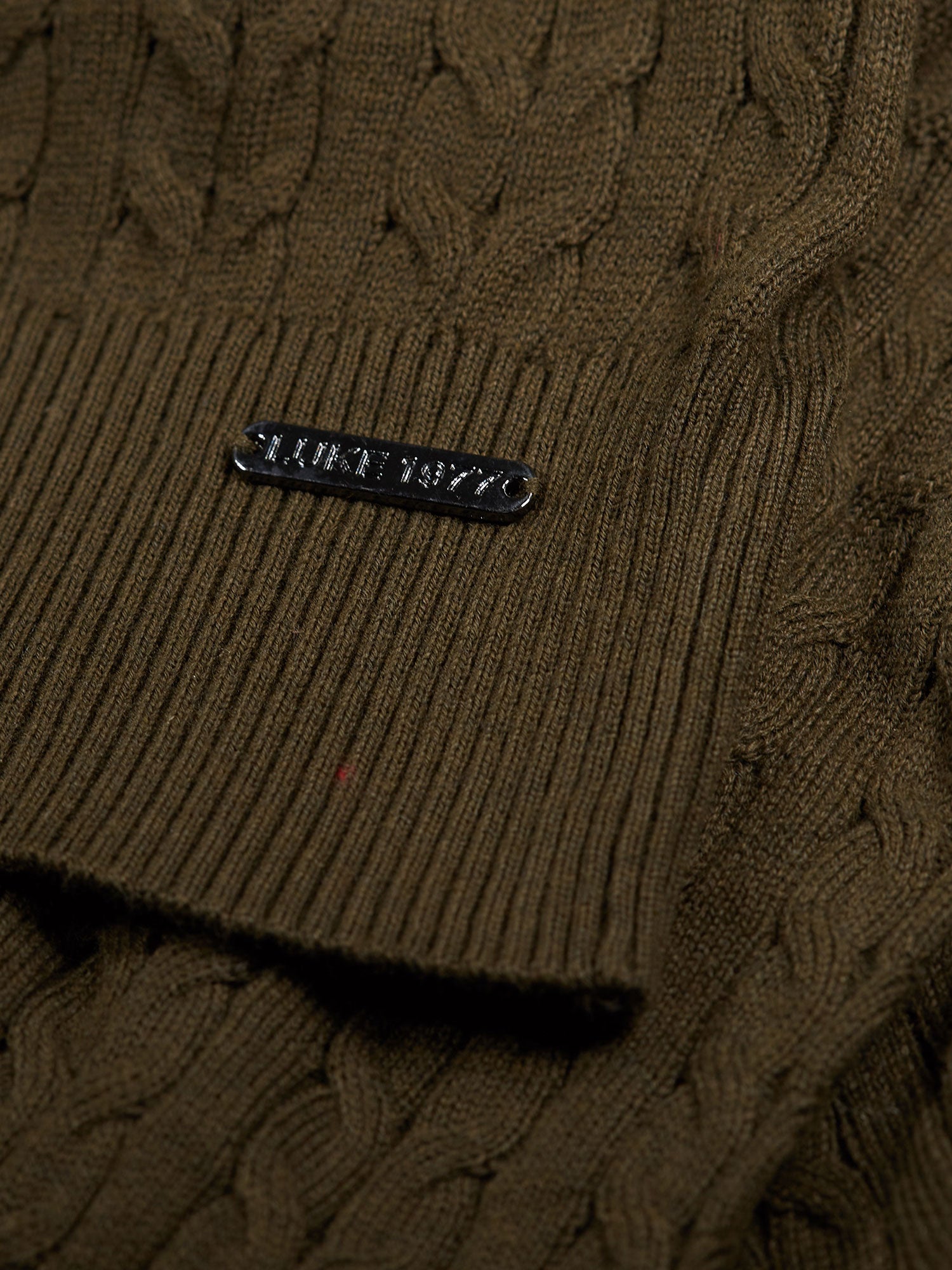 THE HAMPTONS TEXTURED KNITTED JUMPER