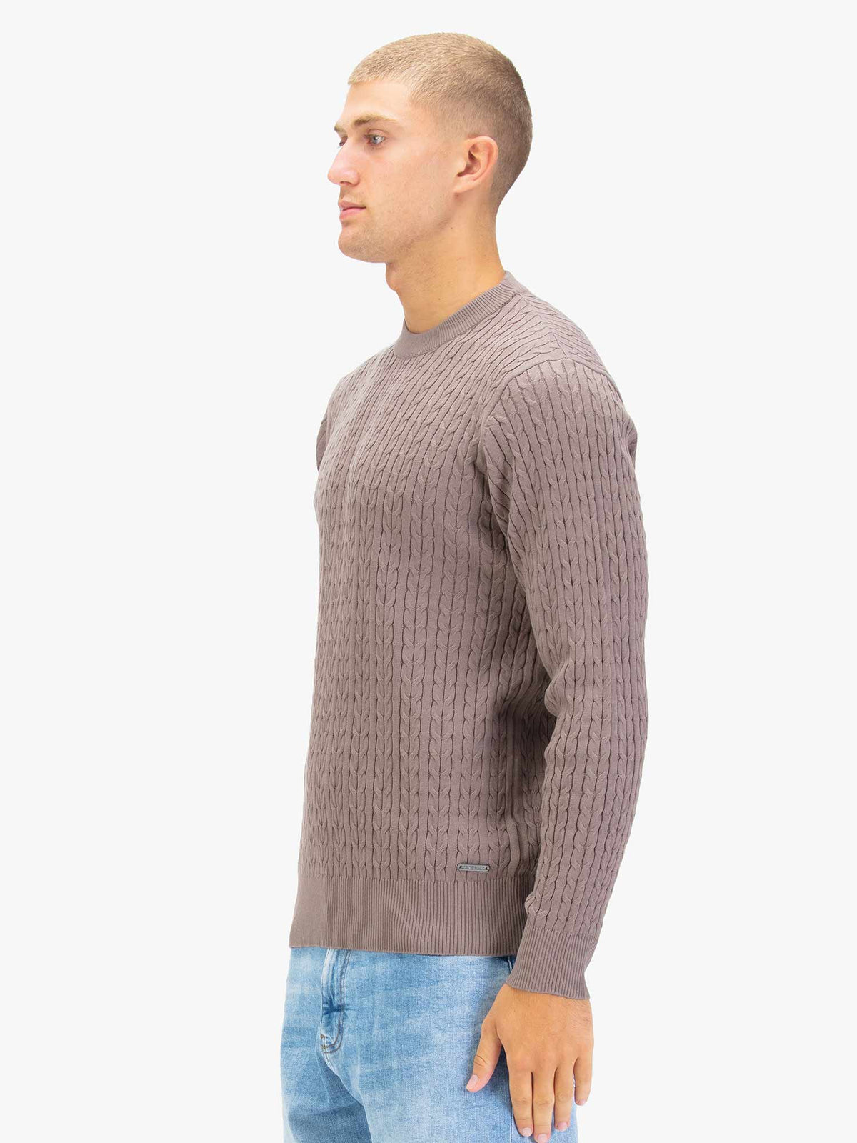 THE HAMPTONS TEXTURED KNITTED JUMPER
