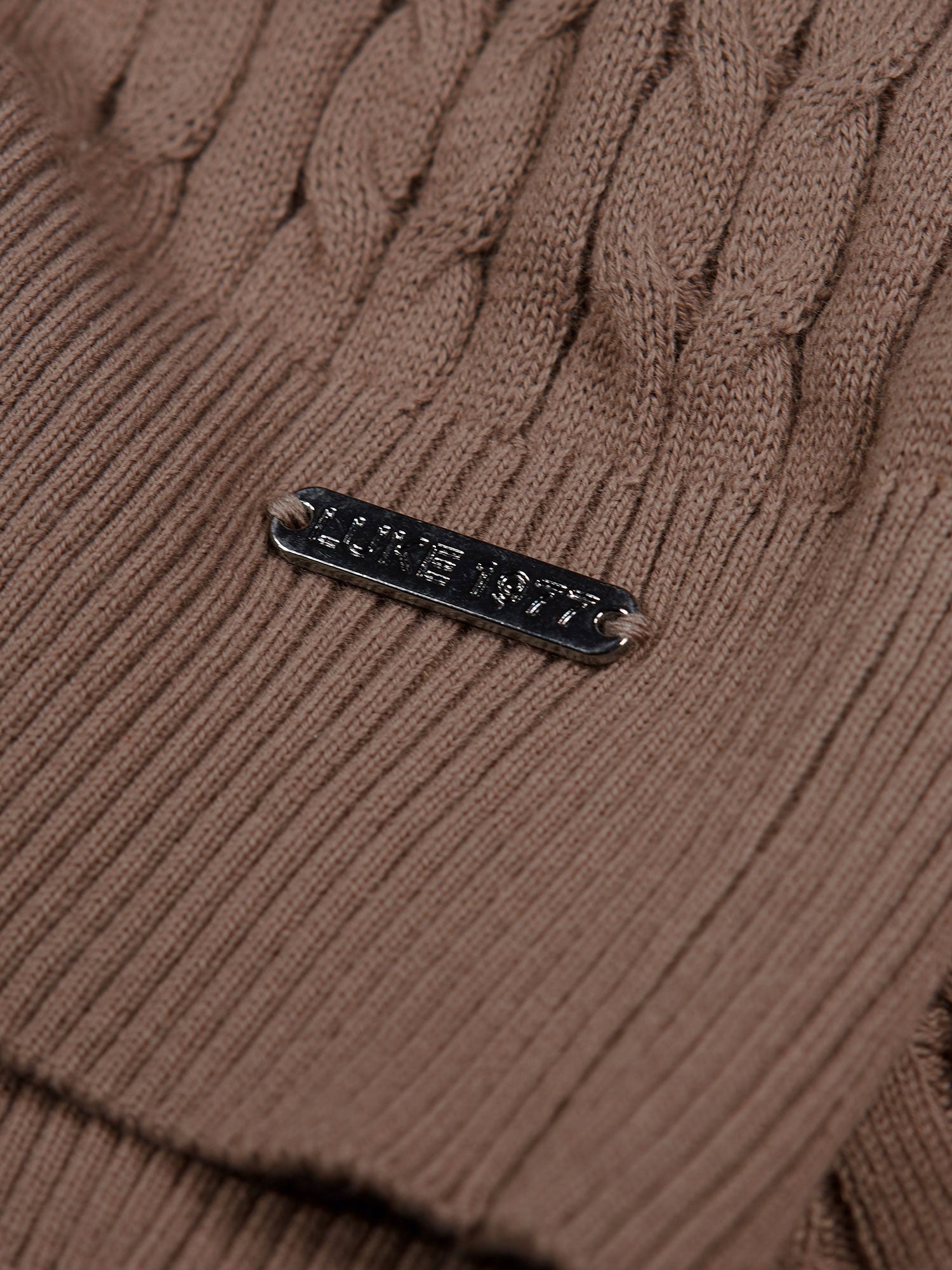 THE HAMPTONS TEXTURED KNITTED JUMPER