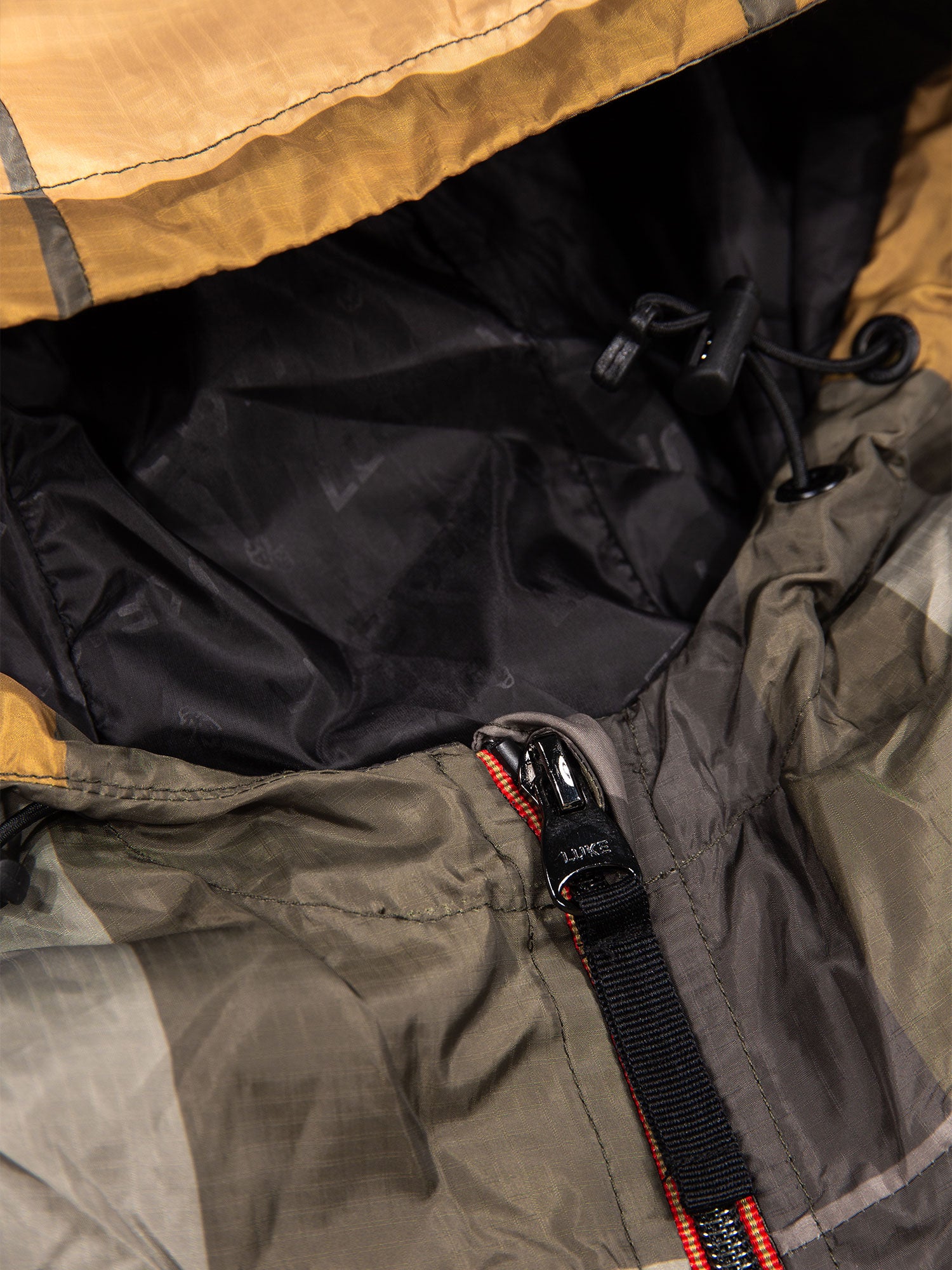 GARNEDD LIGHTWEIGHT NYLON JACKET