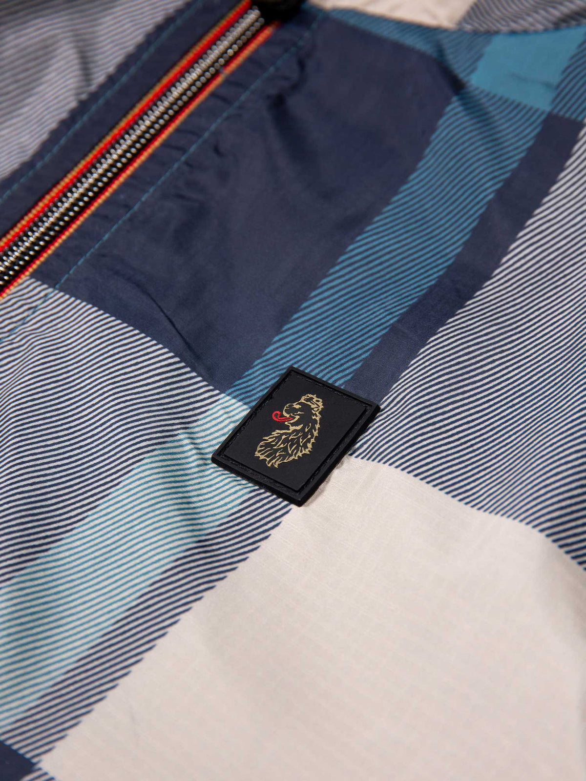 Men's blue jacket with zip-up front, detail view 3