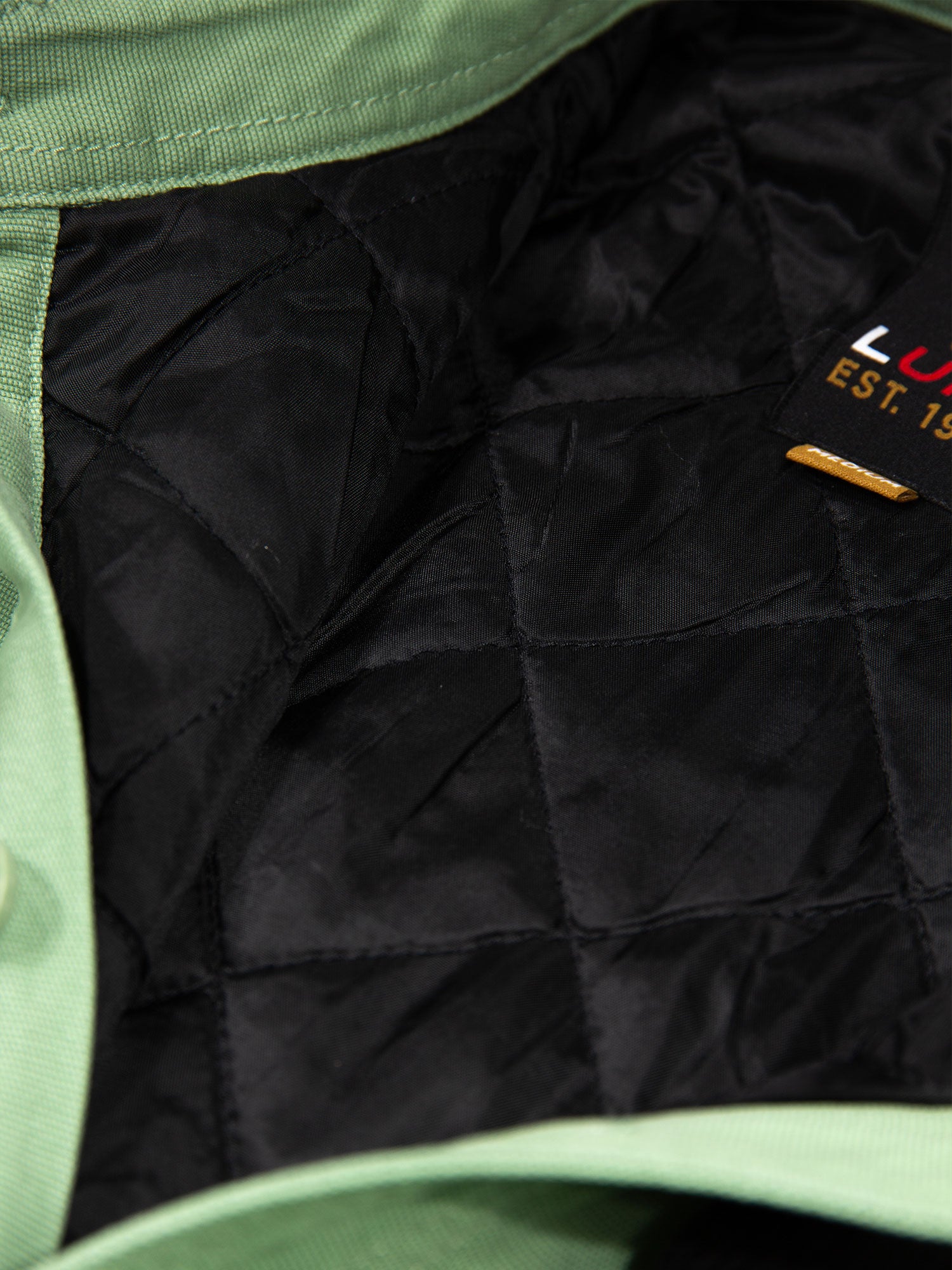 BALA 1000 BUTTON SHACKET