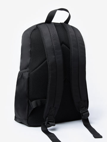 Men's black bag.