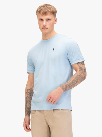 Men's blue t-shirt with crew neck and short sleeves, front view