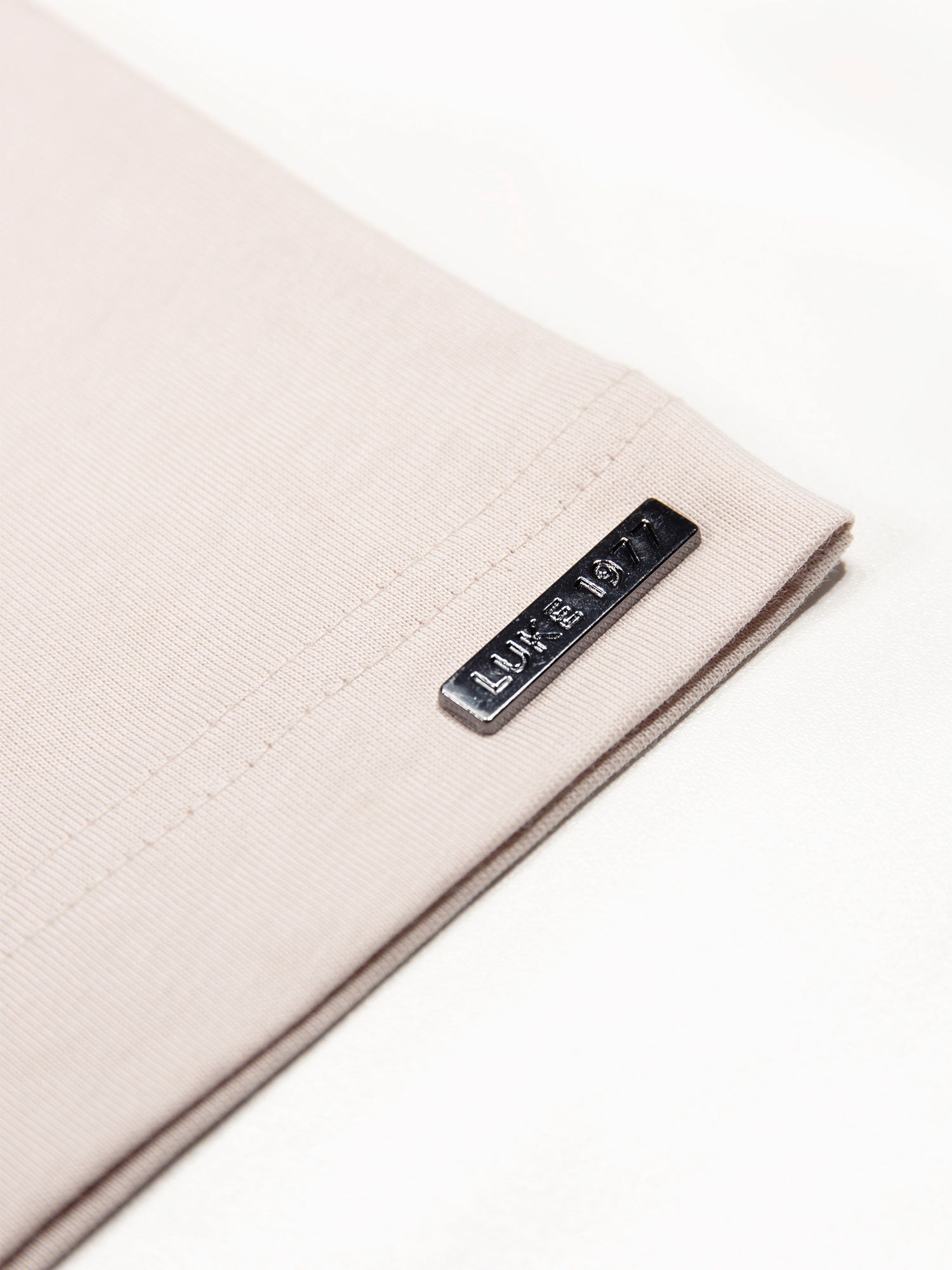 COVE RELAX FIT T-SHIRT