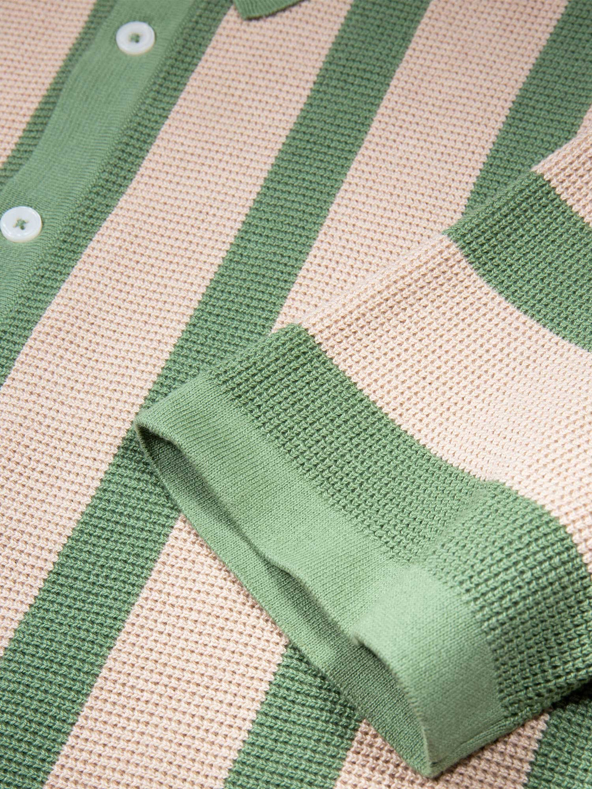 Men's green knitted polo with polo collar, detail view 3