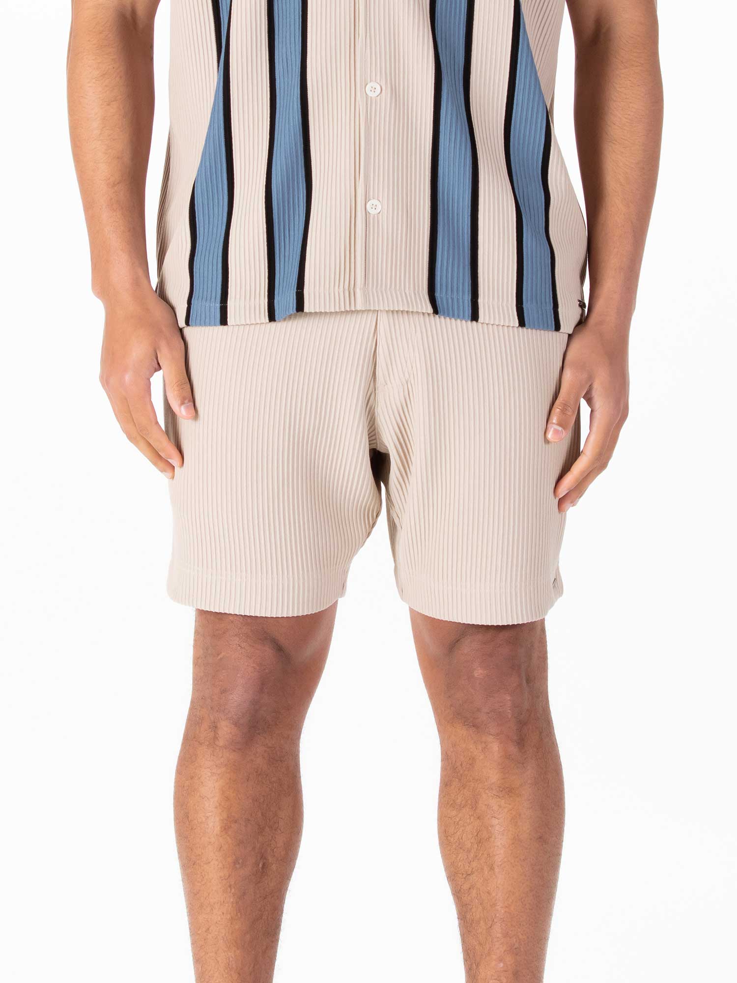 HELSTON RIBBED TEXTURED SHORTS