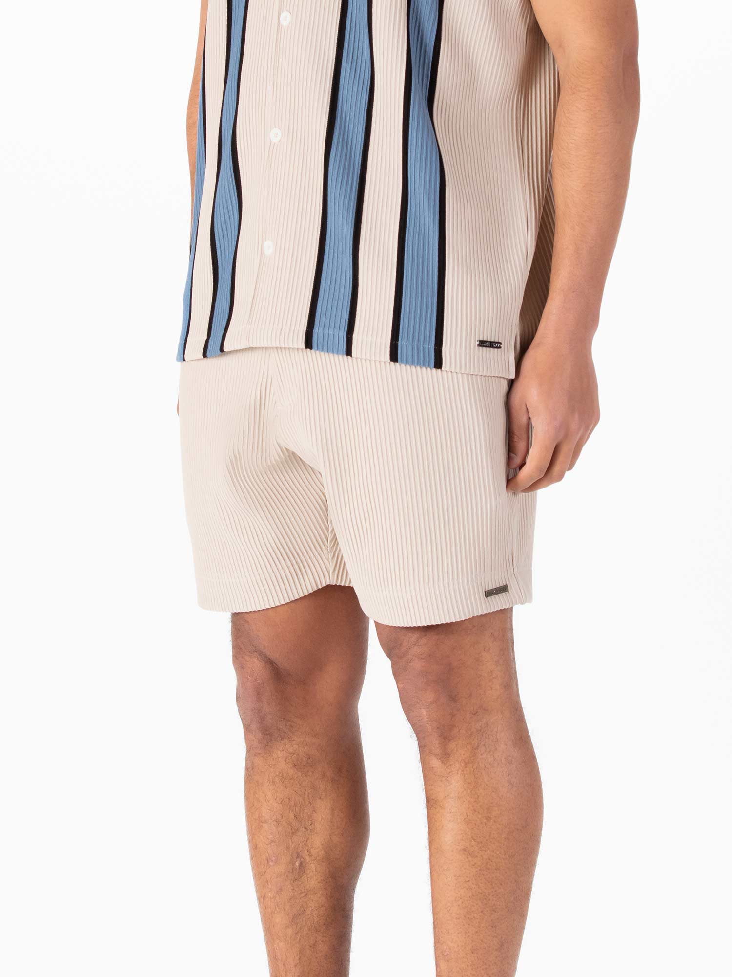 HELSTON RIBBED TEXTURED SHORTS