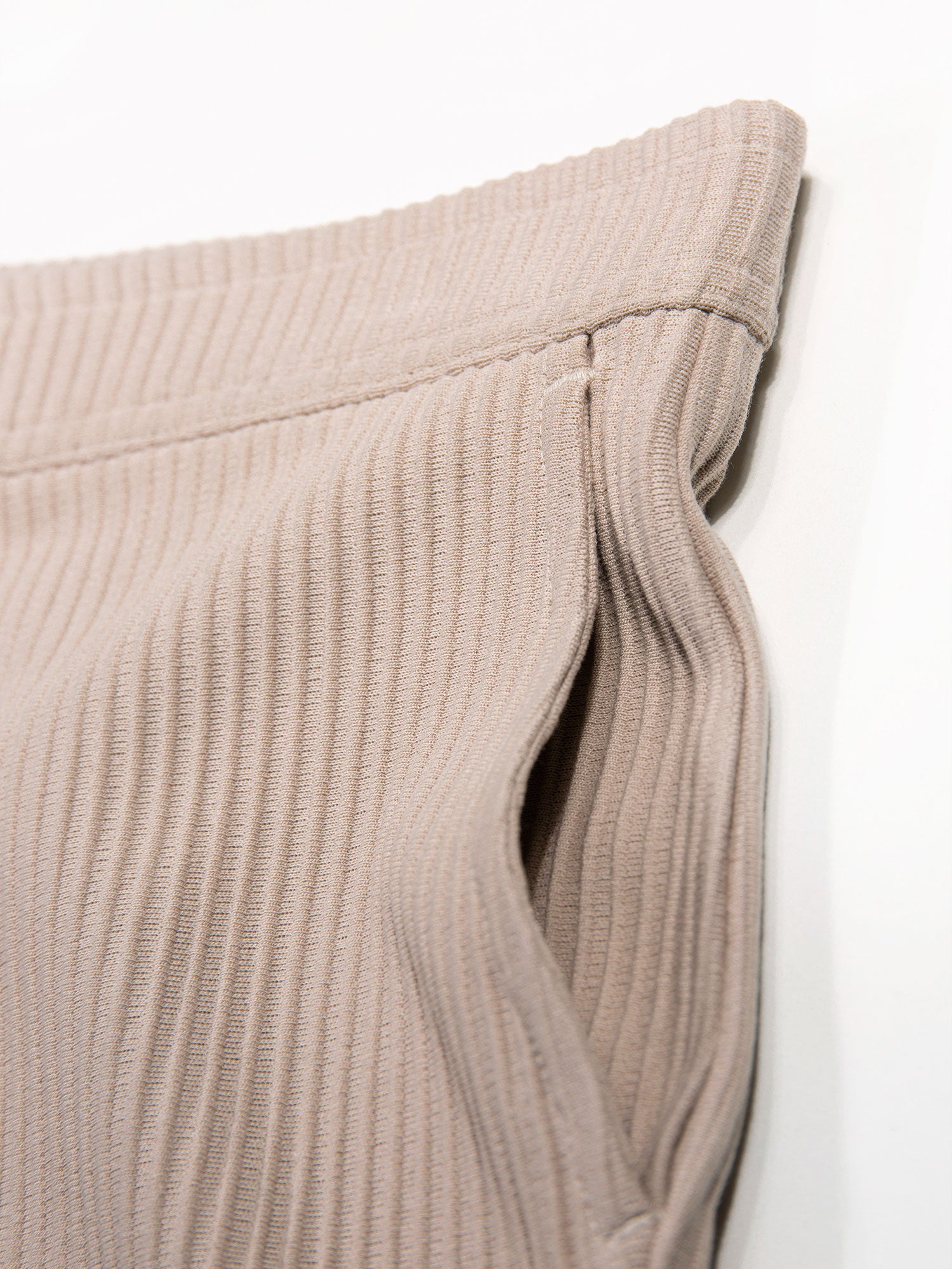 HELSTON RIBBED TEXTURED SHORTS