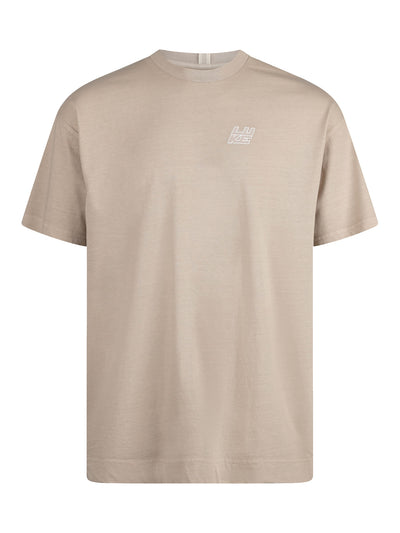 Men's beige t-shirt with crew neck and short sleeves.