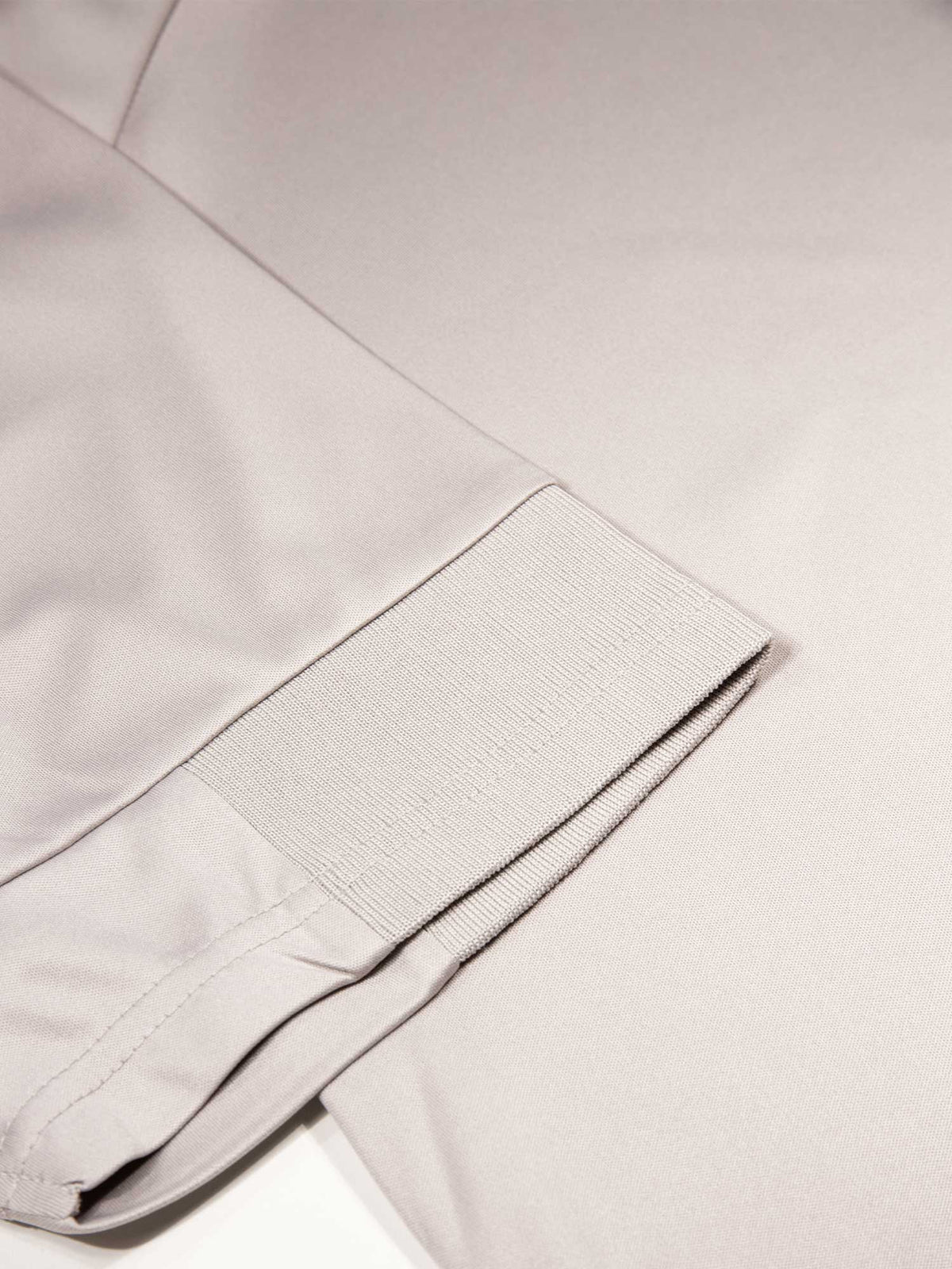 Men's grey t-shirt with crew neck and short sleeves, detail view 2