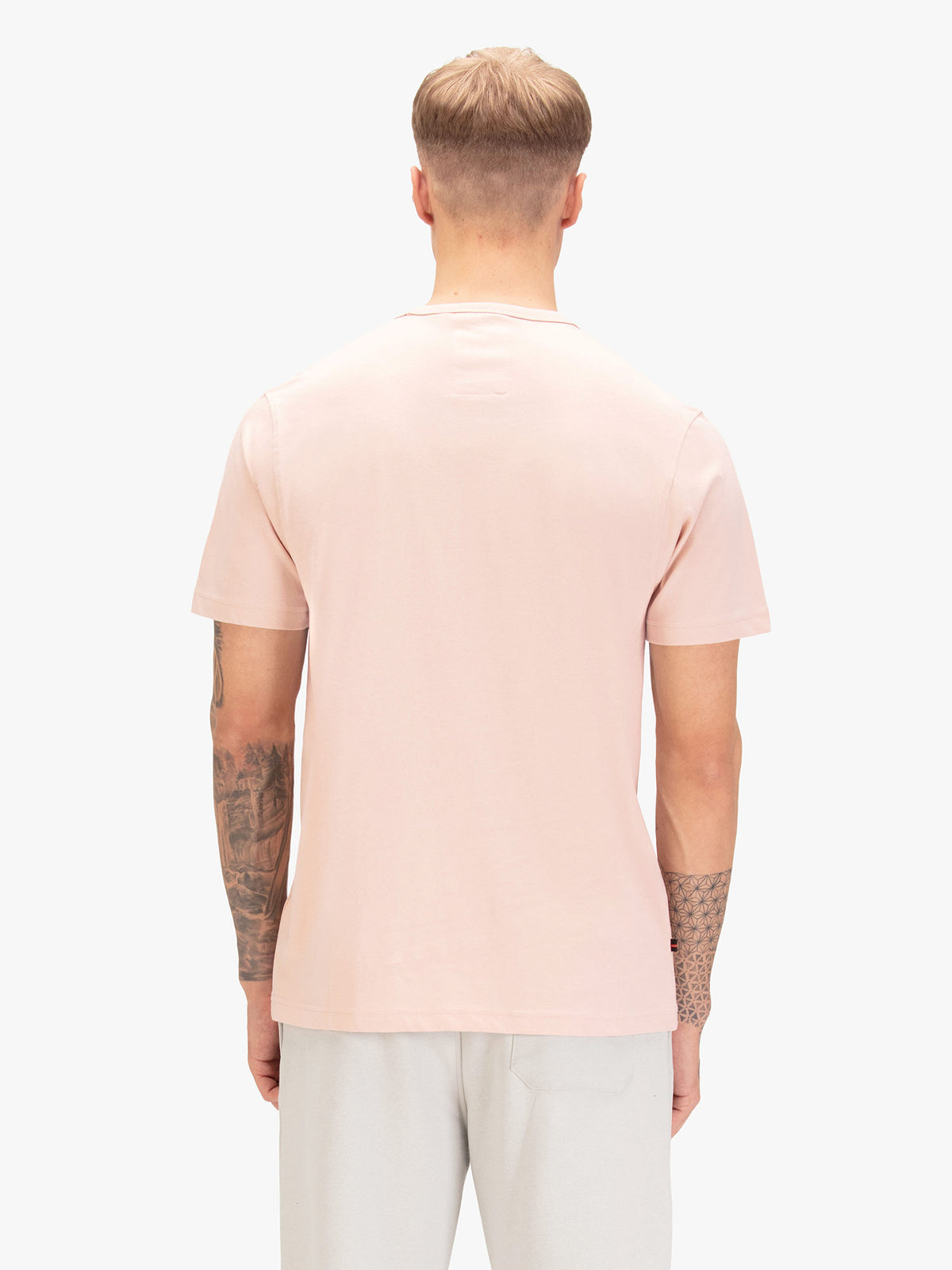 Men's pink t-shirt with crew neck and short sleeves, detail view 1