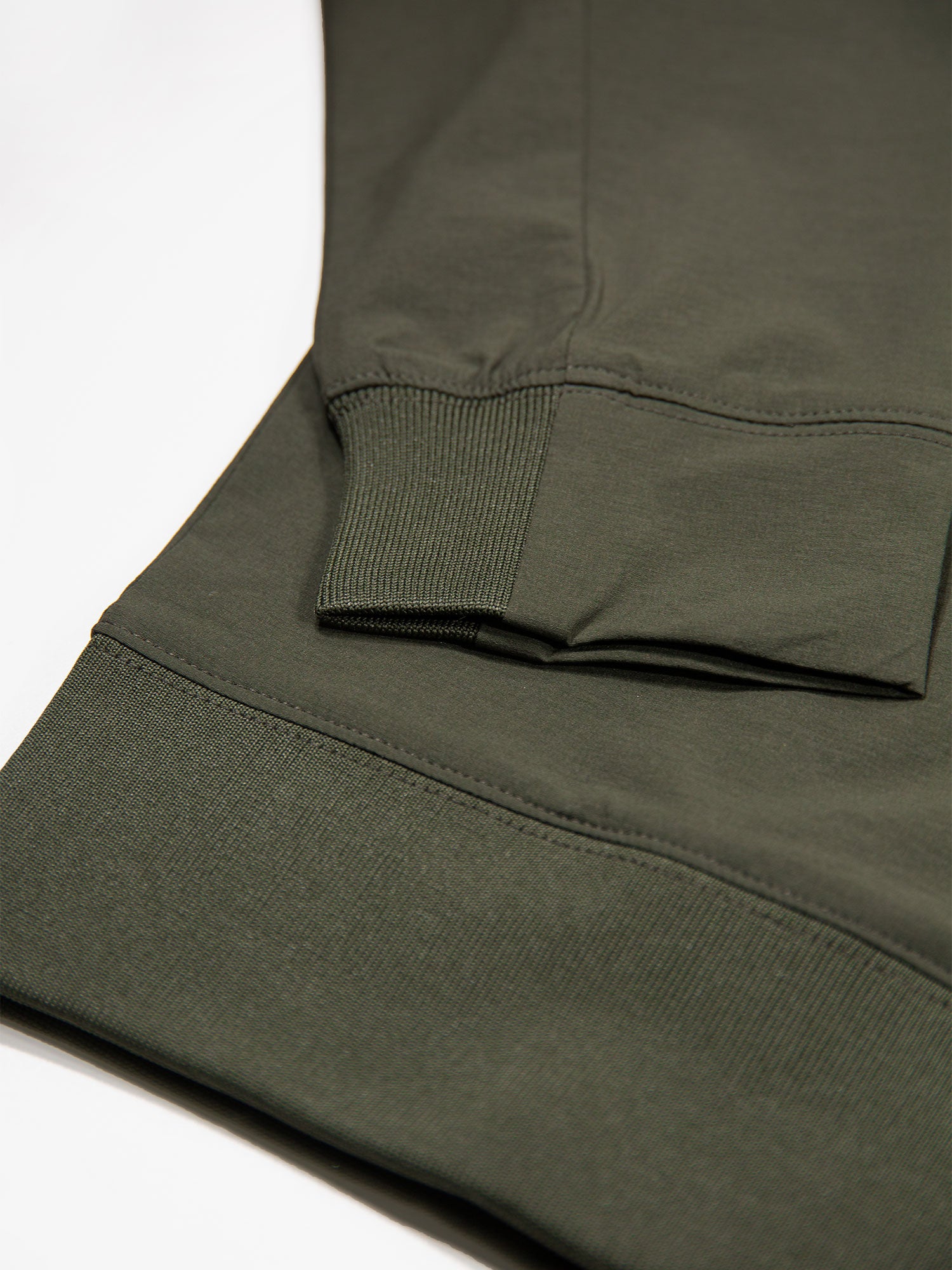 COGNE ZIP FUNNEL SWEATSHIRT