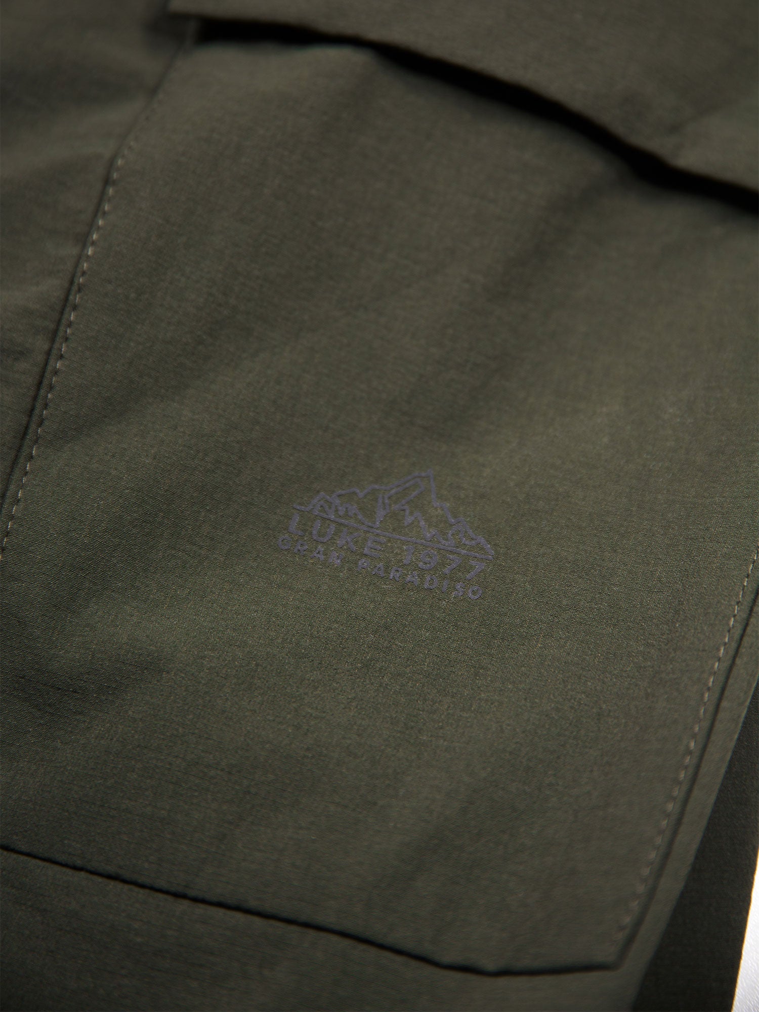 COGNE ZIP FUNNEL SWEATSHIRT