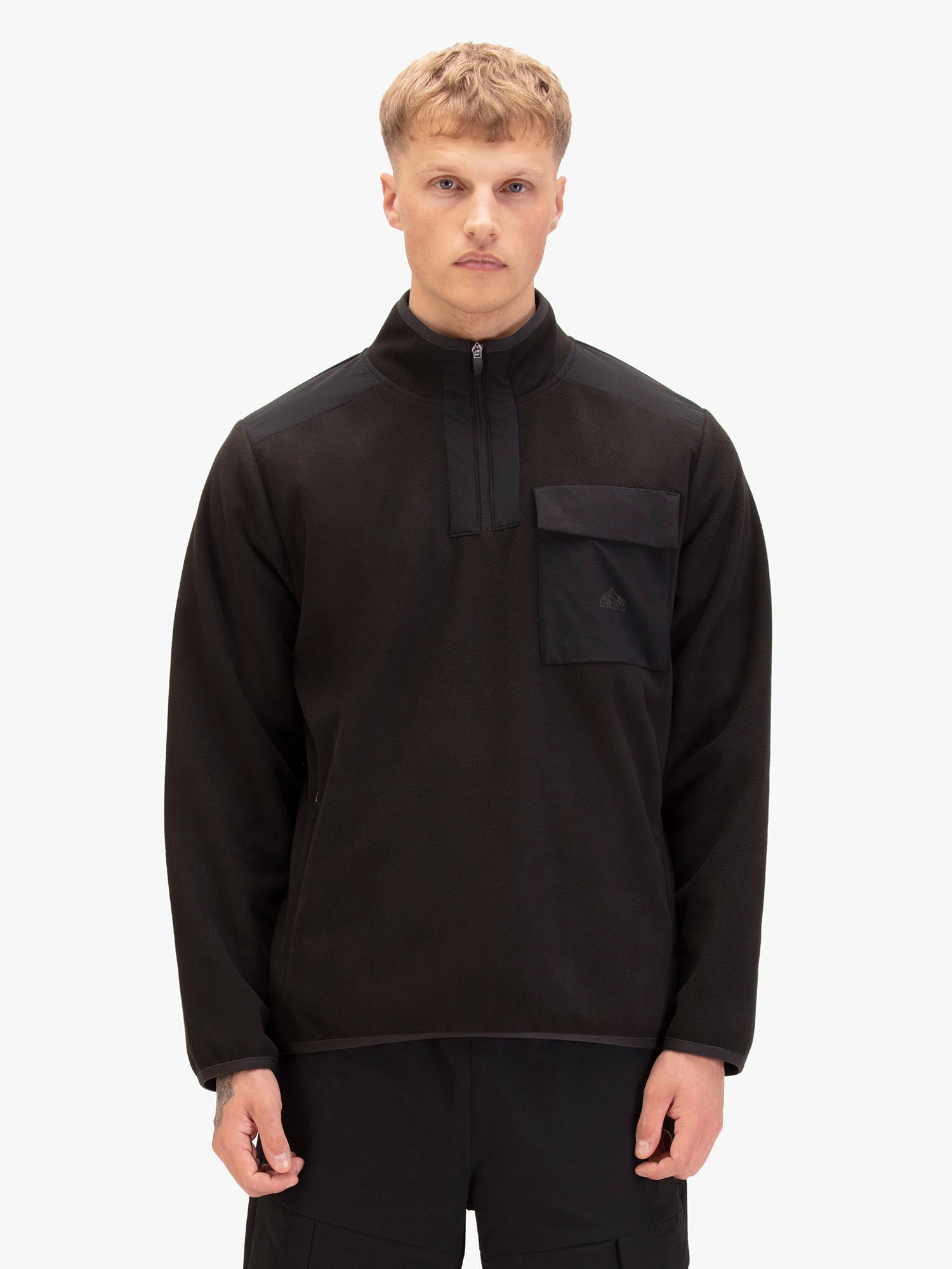 VALLE QUARTER ZIP SWEATSHIRT