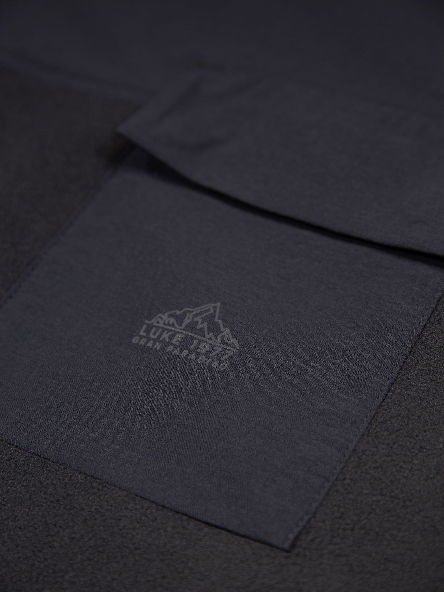 PILA CREW SWEATSHIRT