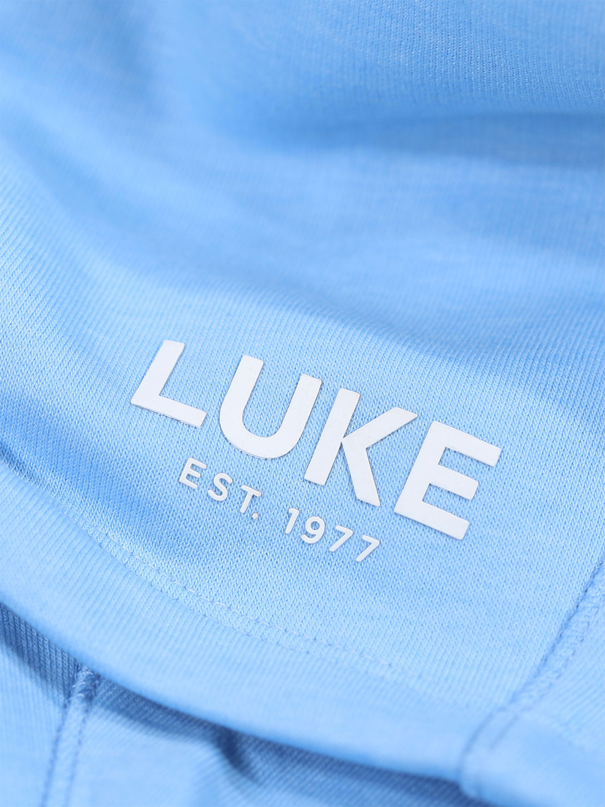 Men's blue shorts with drawstring waistband, detail view 1