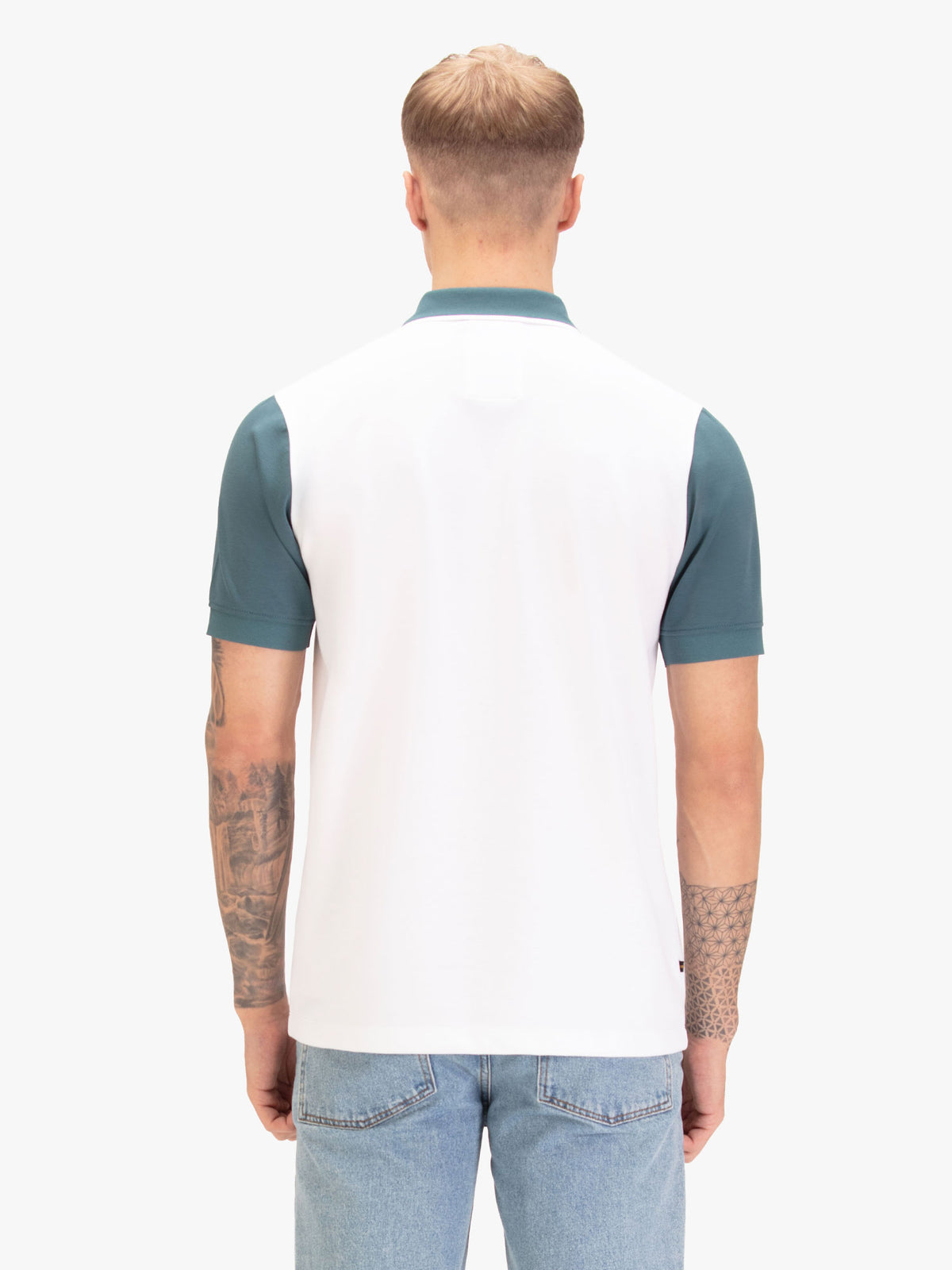 Men's white polo shirt with polo collar, detail view 1