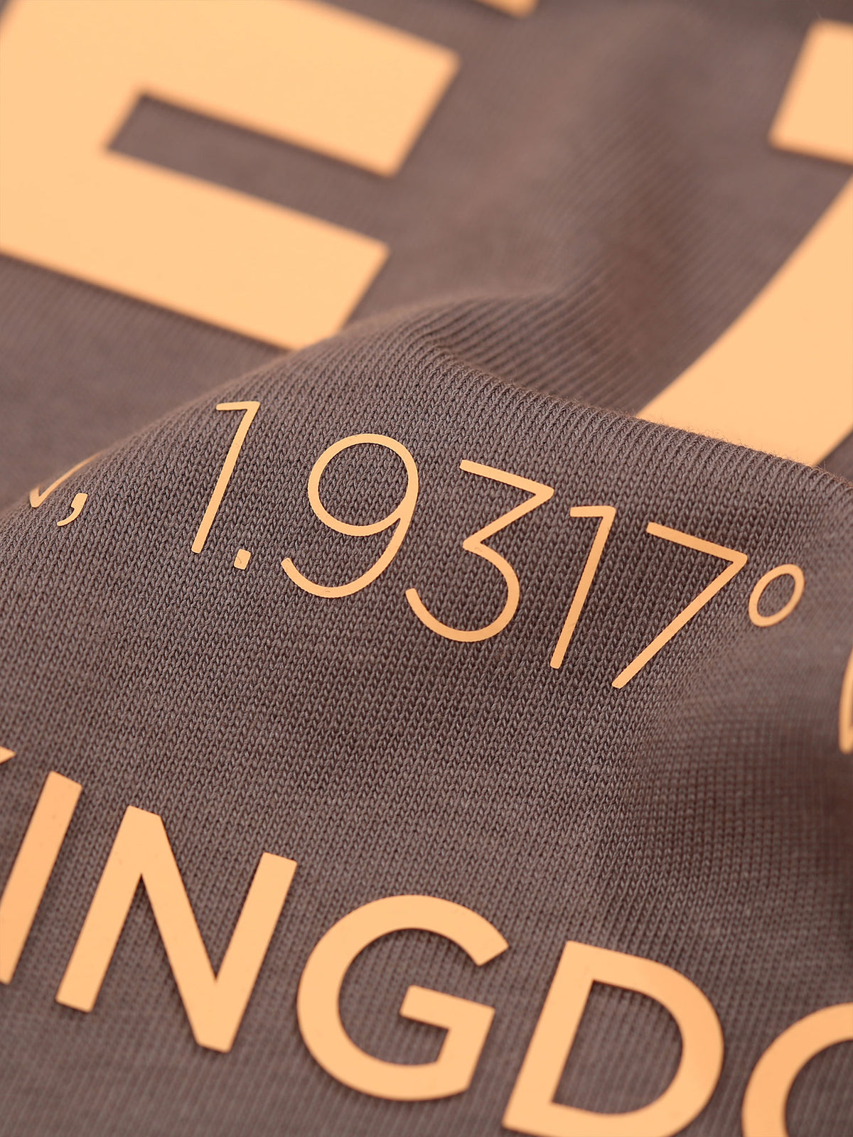 AI HEAVYWEIGHT T-SHIRT