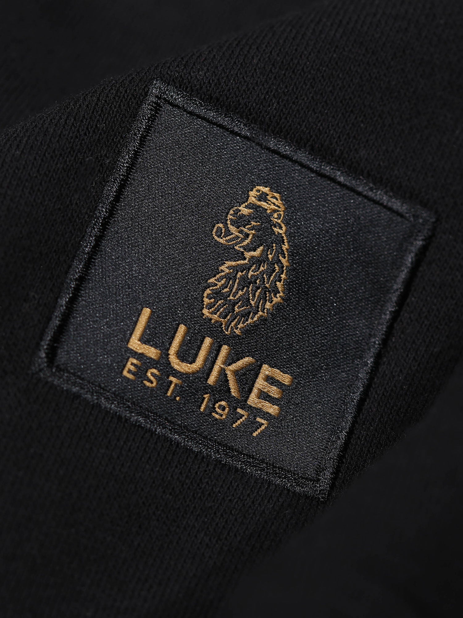 DAVAO ZIP NECK SWEATSHIRT