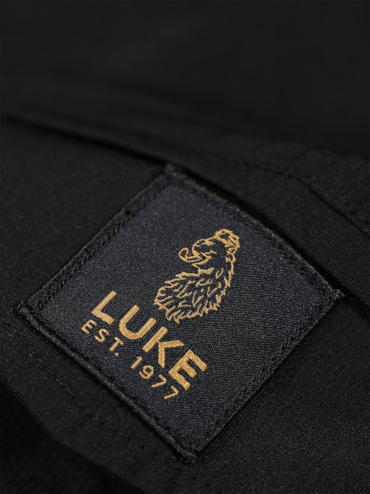 Semantic Pocket Detail Cargo Trousers - Black