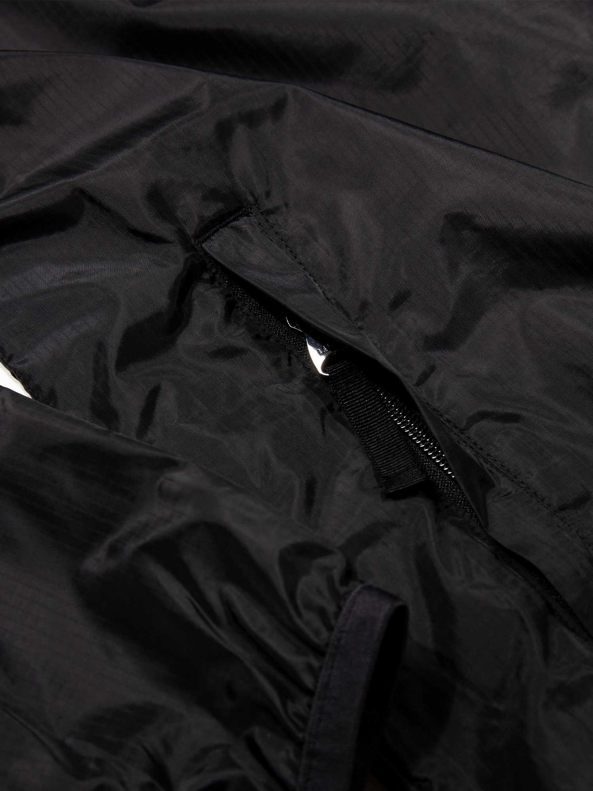 Men's black jacket with zip-up front, detail view 3