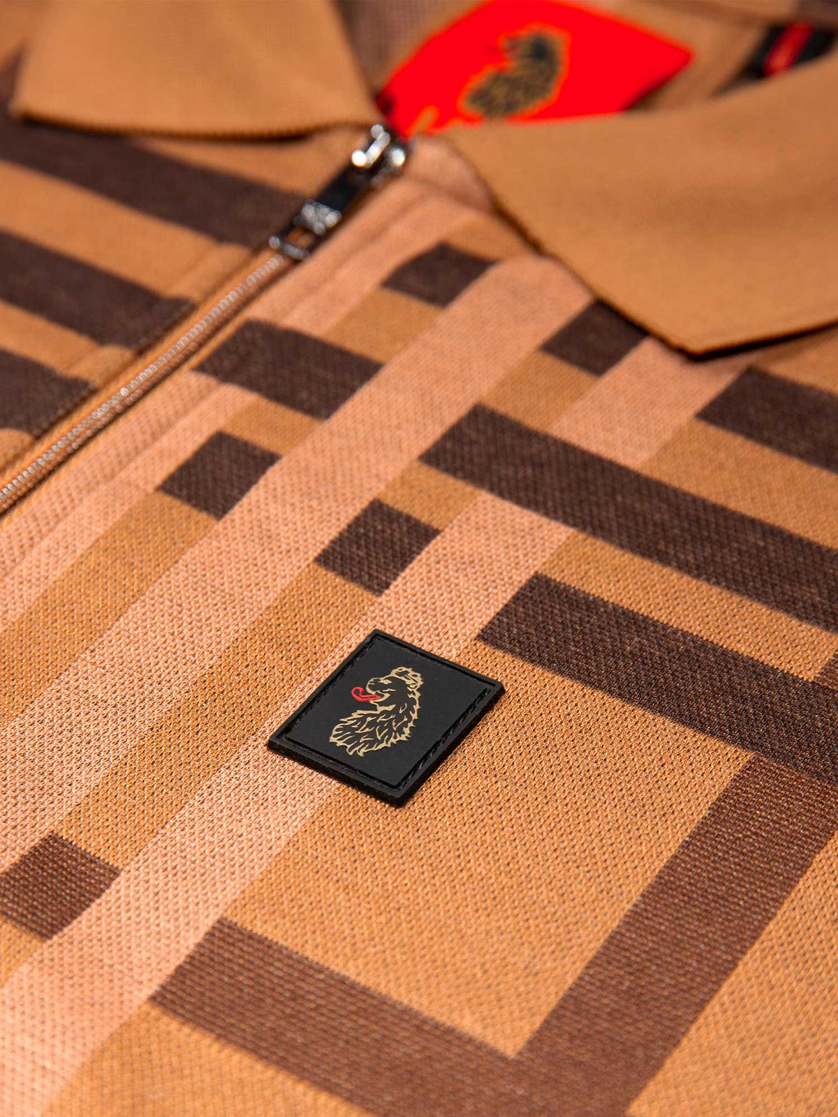 Men's orange polo shirt with polo collar, detail view 2