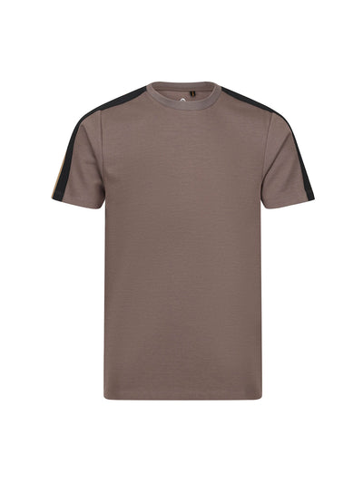 Men's brown t-shirt with crew neck and short sleeves - front view.