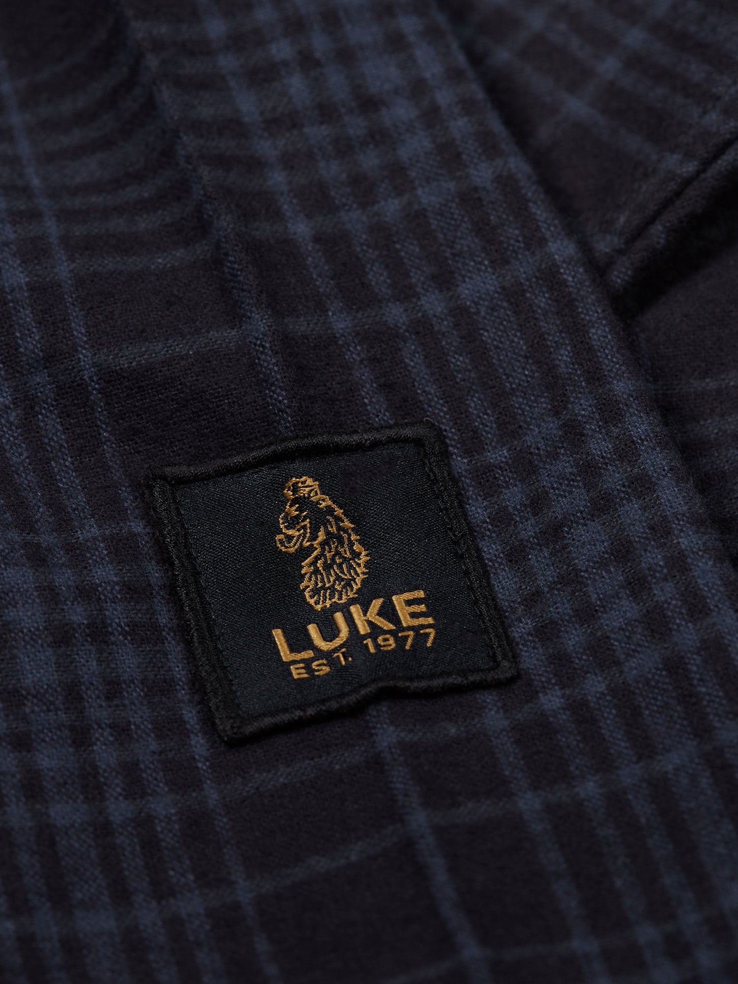 EIGHTOAKS CHECKED OVERSHIRT