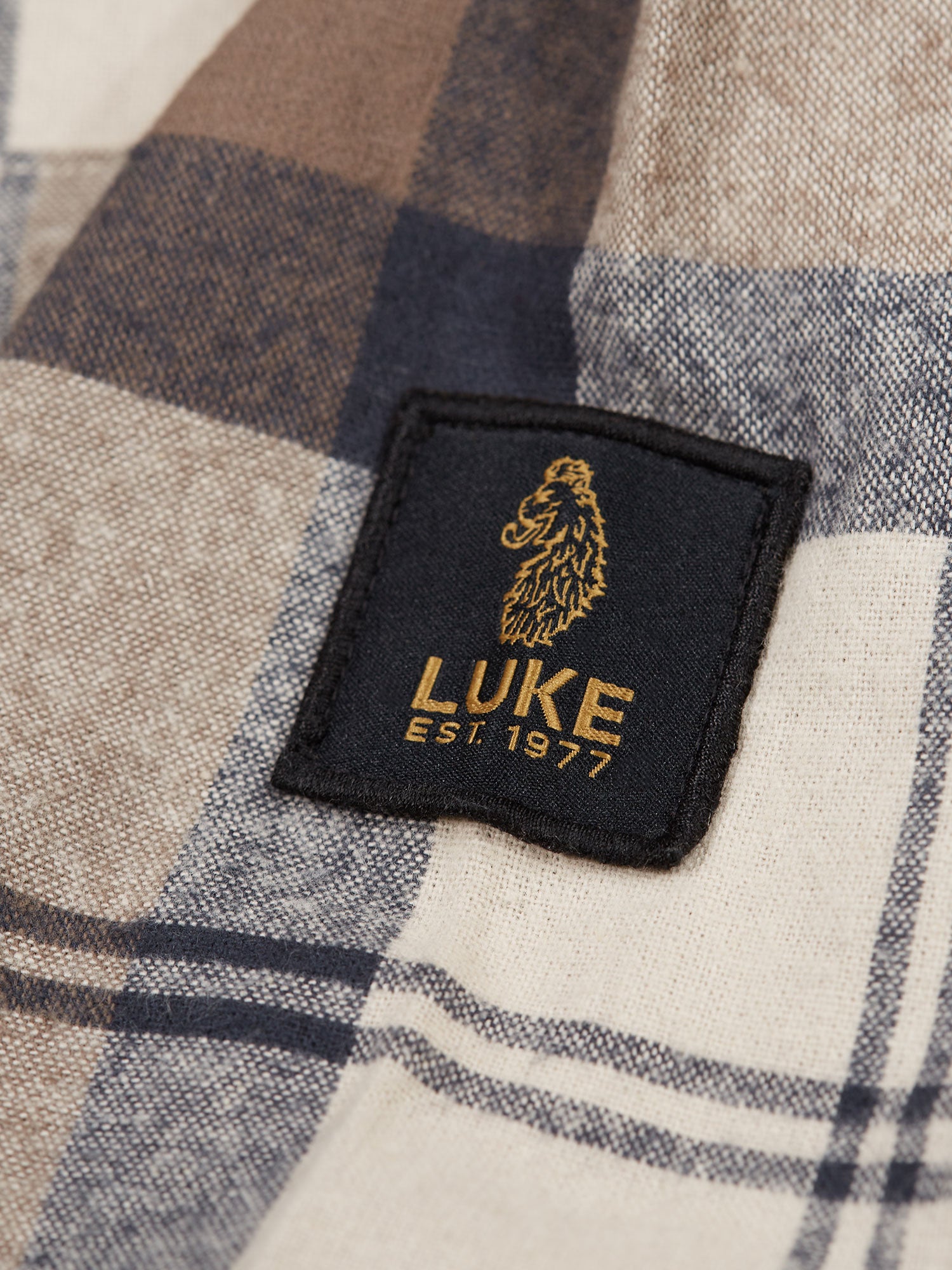 EIGHTOAKS CHECKED OVERSHIRT