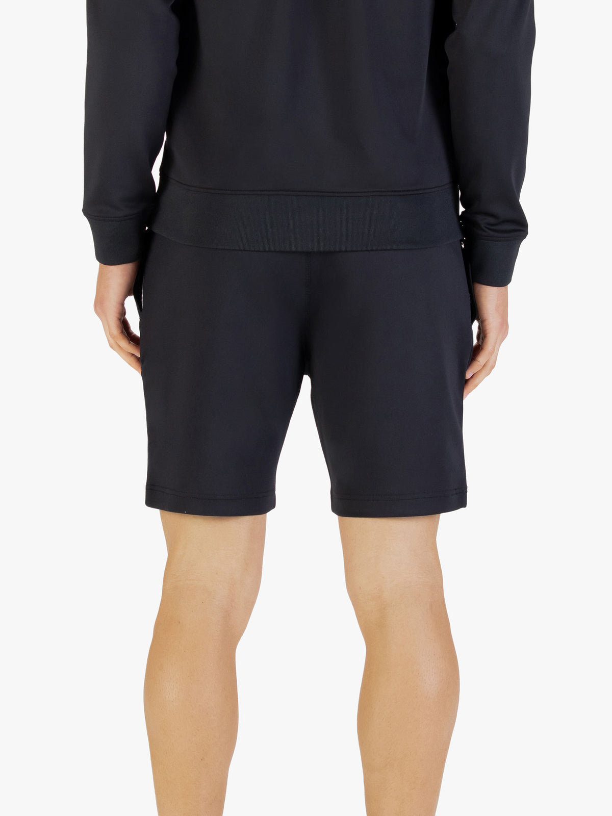 LAKES SWEAT SHORTS