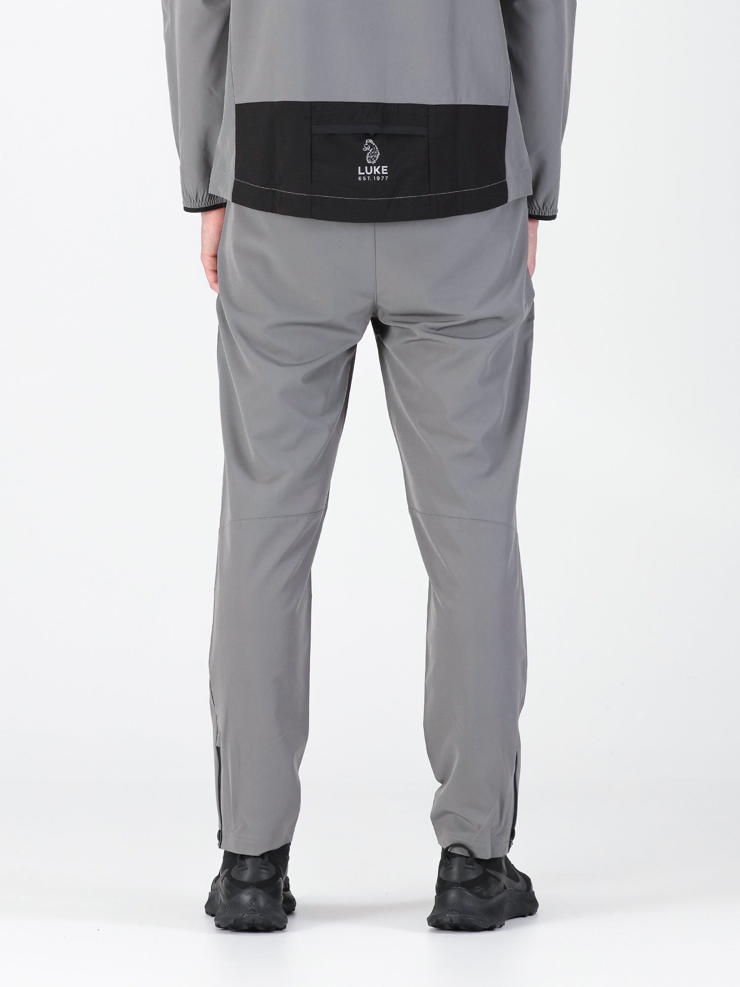 BEACONS PERFORMANCE JOGGERS