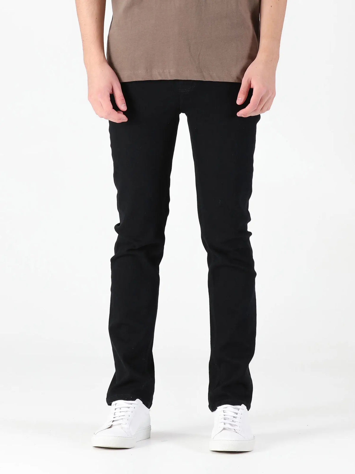 DNA TAPERED FIT JEANS