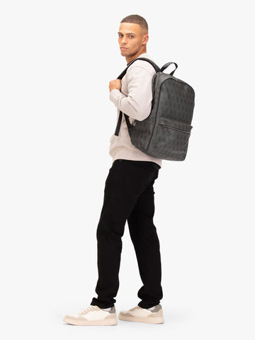 Men's black bag.