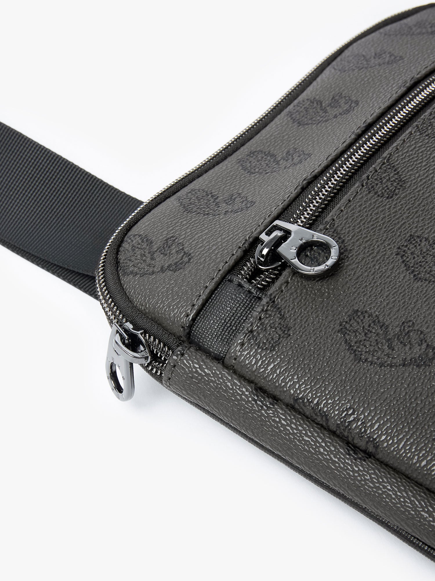 BEESLEY OVERPRINT CROSS BODY BAG