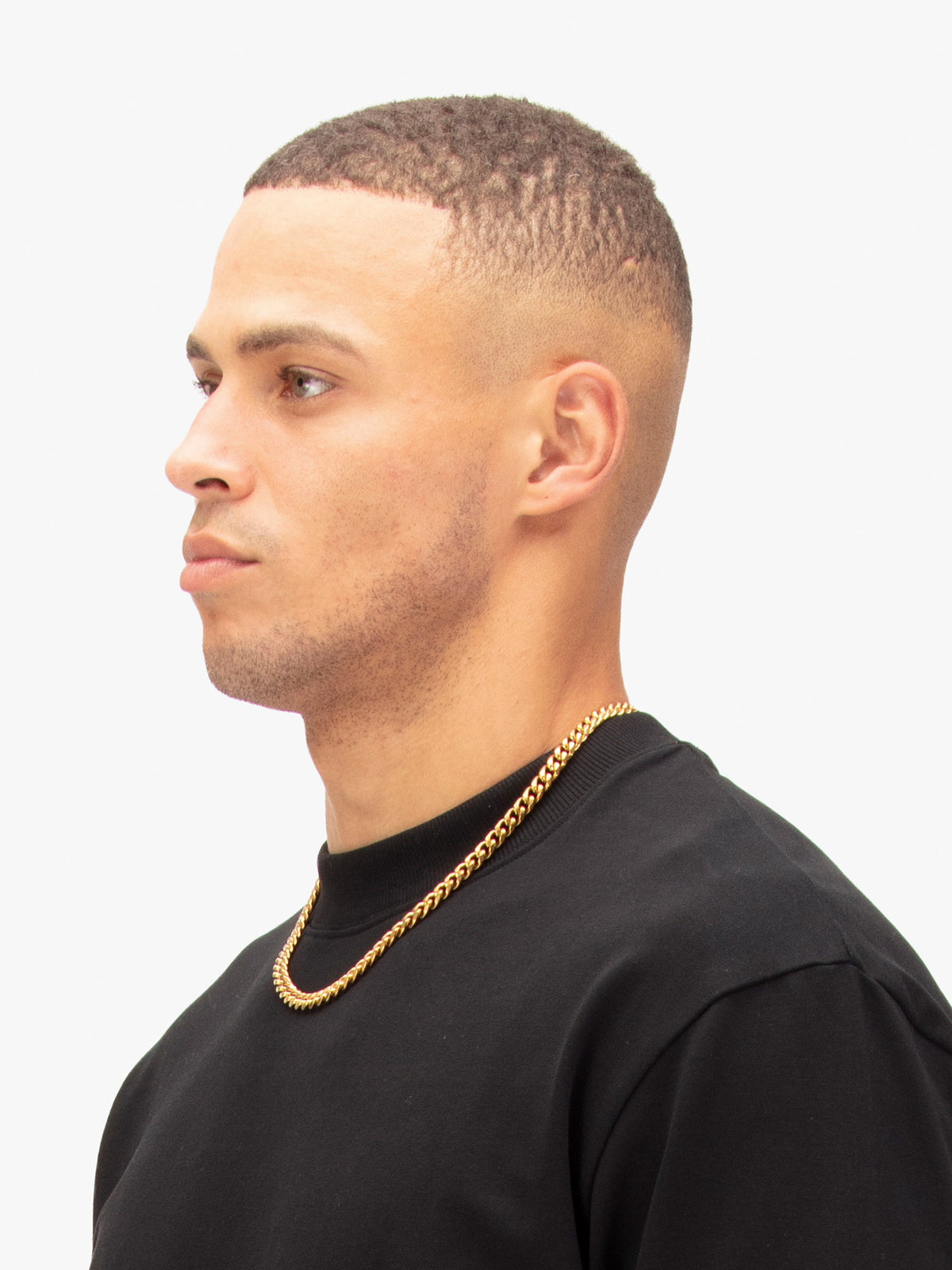 Men's gold jewellery.