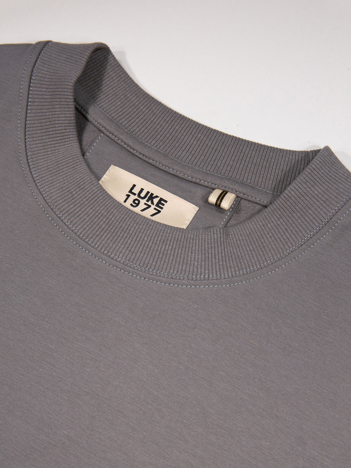 Men's grey t-shirt with crew neck and short sleeves - detail view 1.