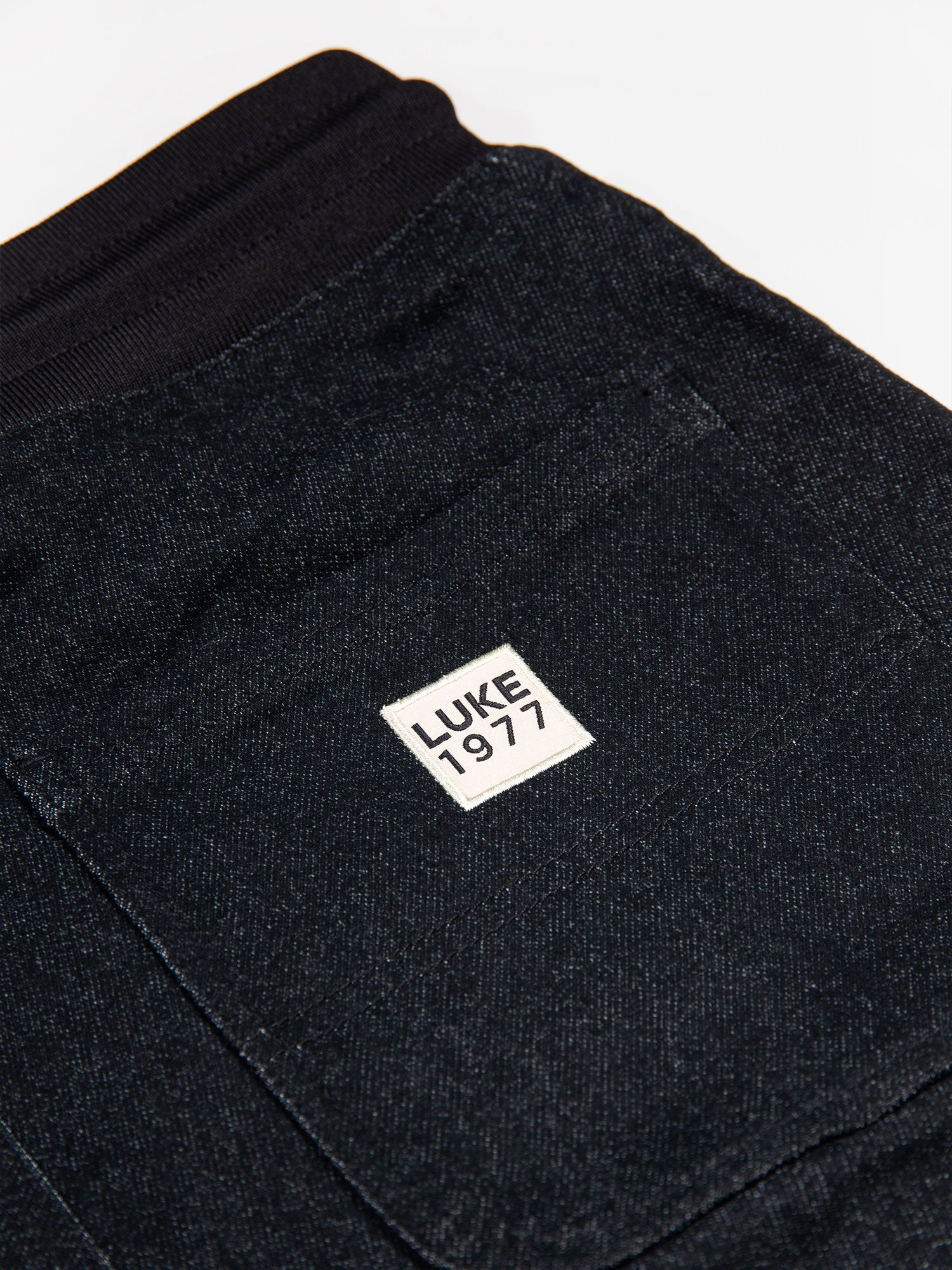 DOWEL CARPENTER JOGGERS