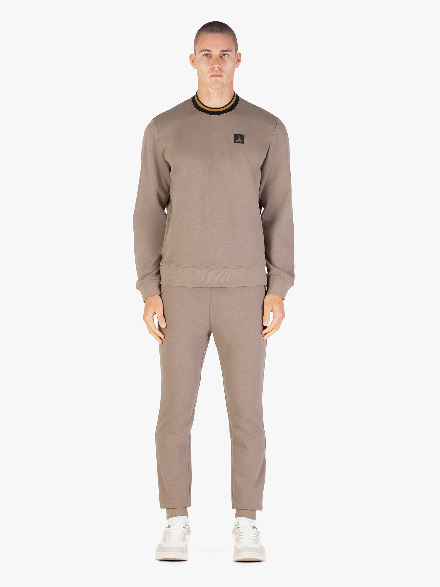 MAKATI SWEAT TRACKSUIT