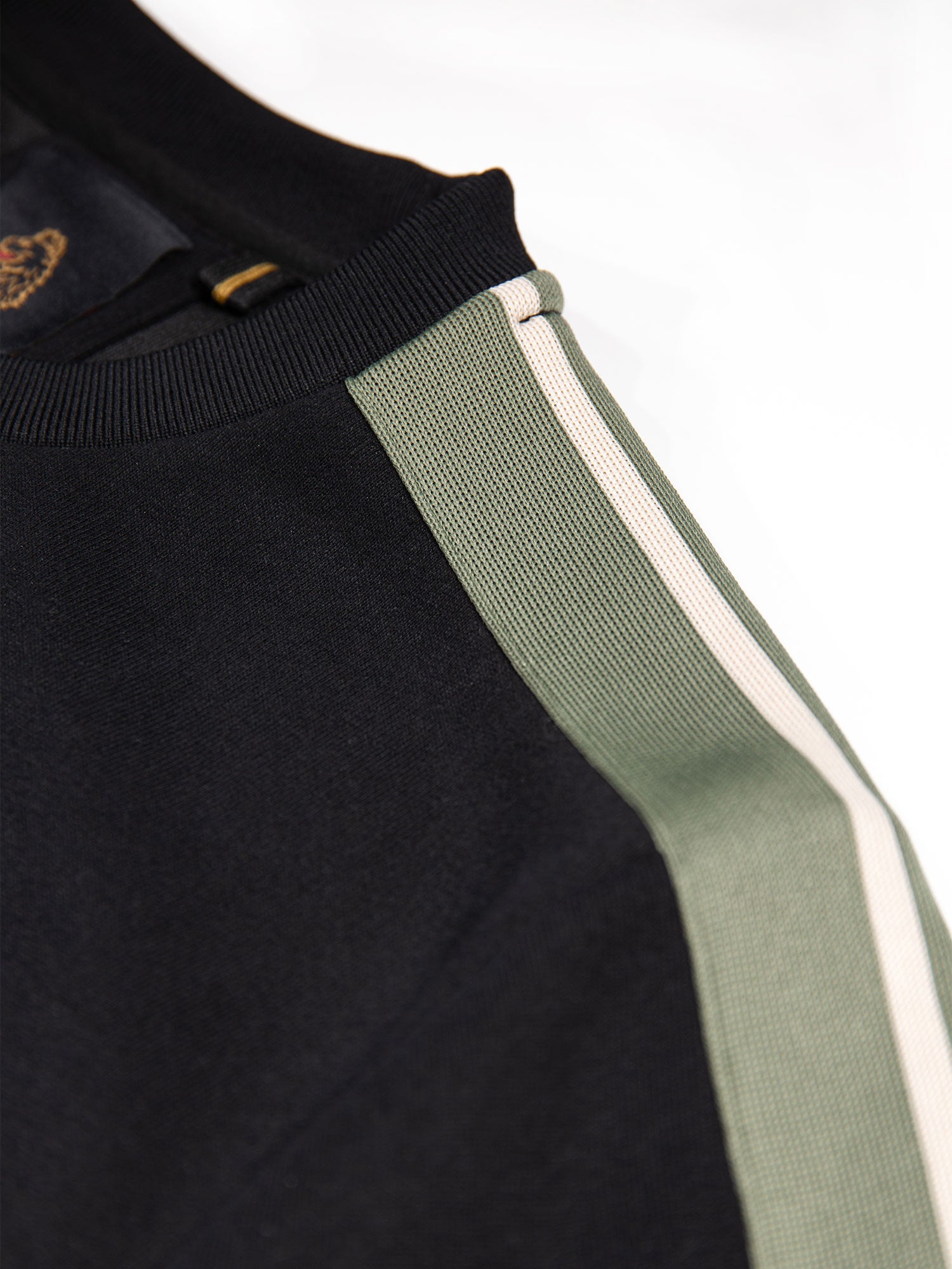 MASSACHUSETTS 1000 TAPE DETAIL SWEATSHIRT