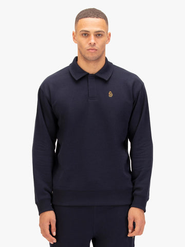 Men's navy sweatshirt.