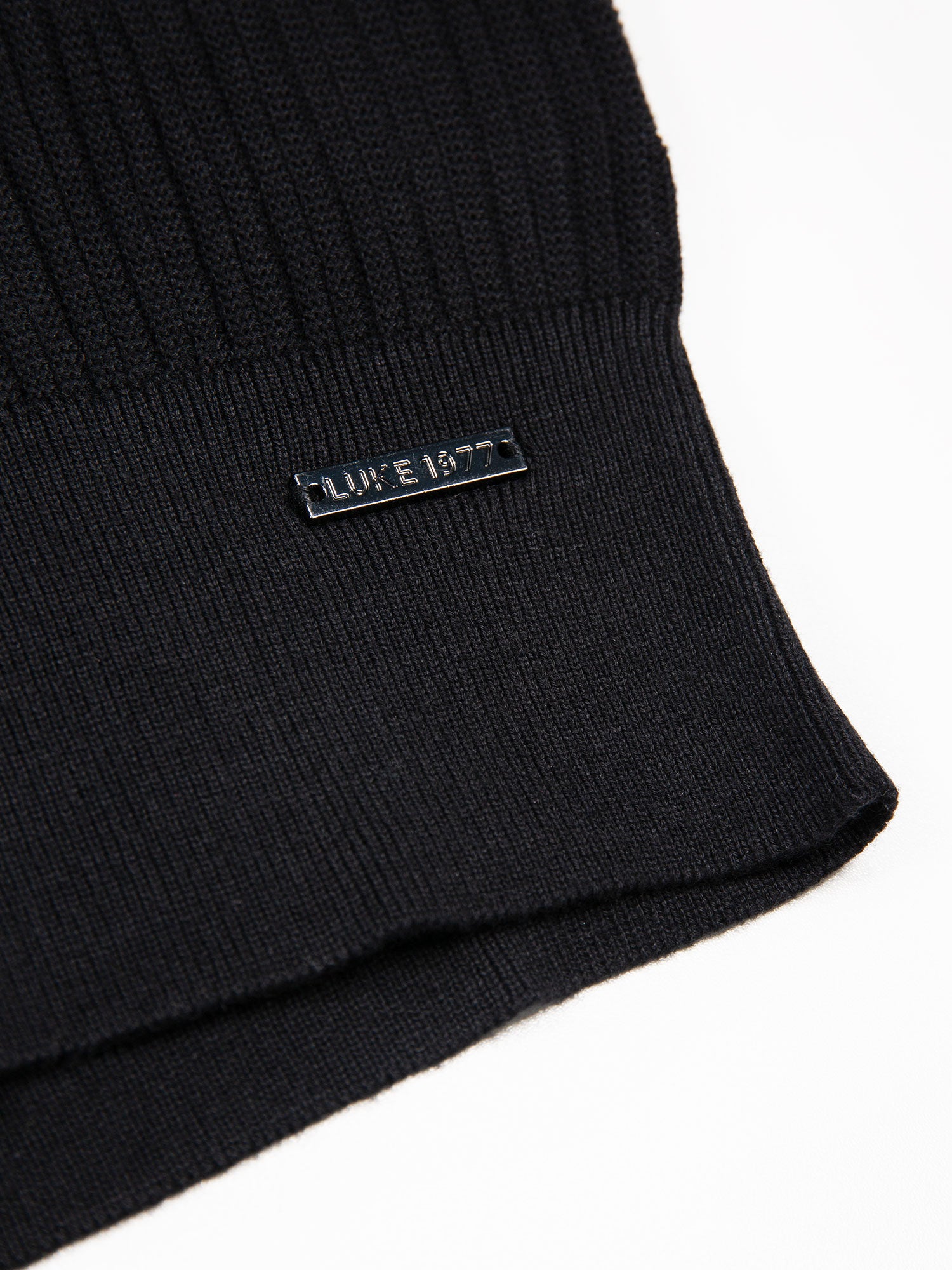 DALWOOD BUTTON THROUGH KNITTED POLO