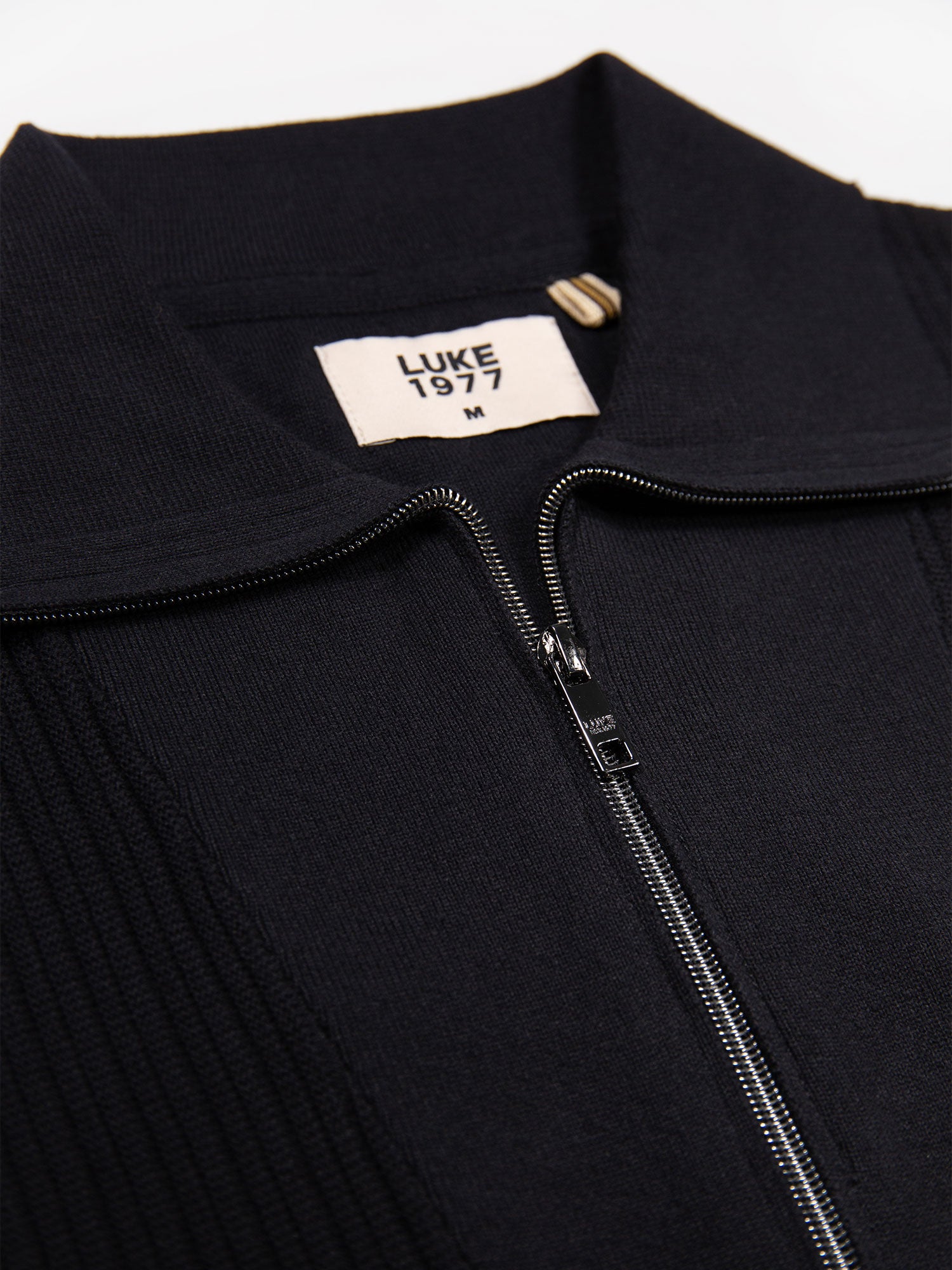 LIFTON QUARTER ZIP KNITTED FUNNEL