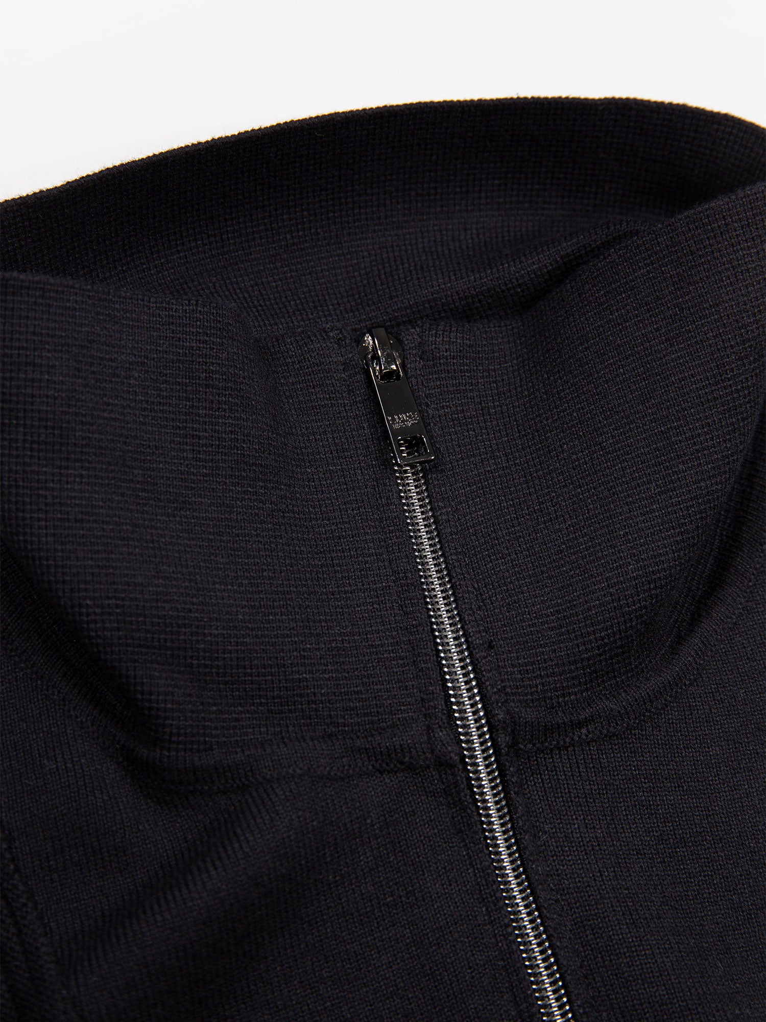 LIFTON QUARTER ZIP KNITTED FUNNEL