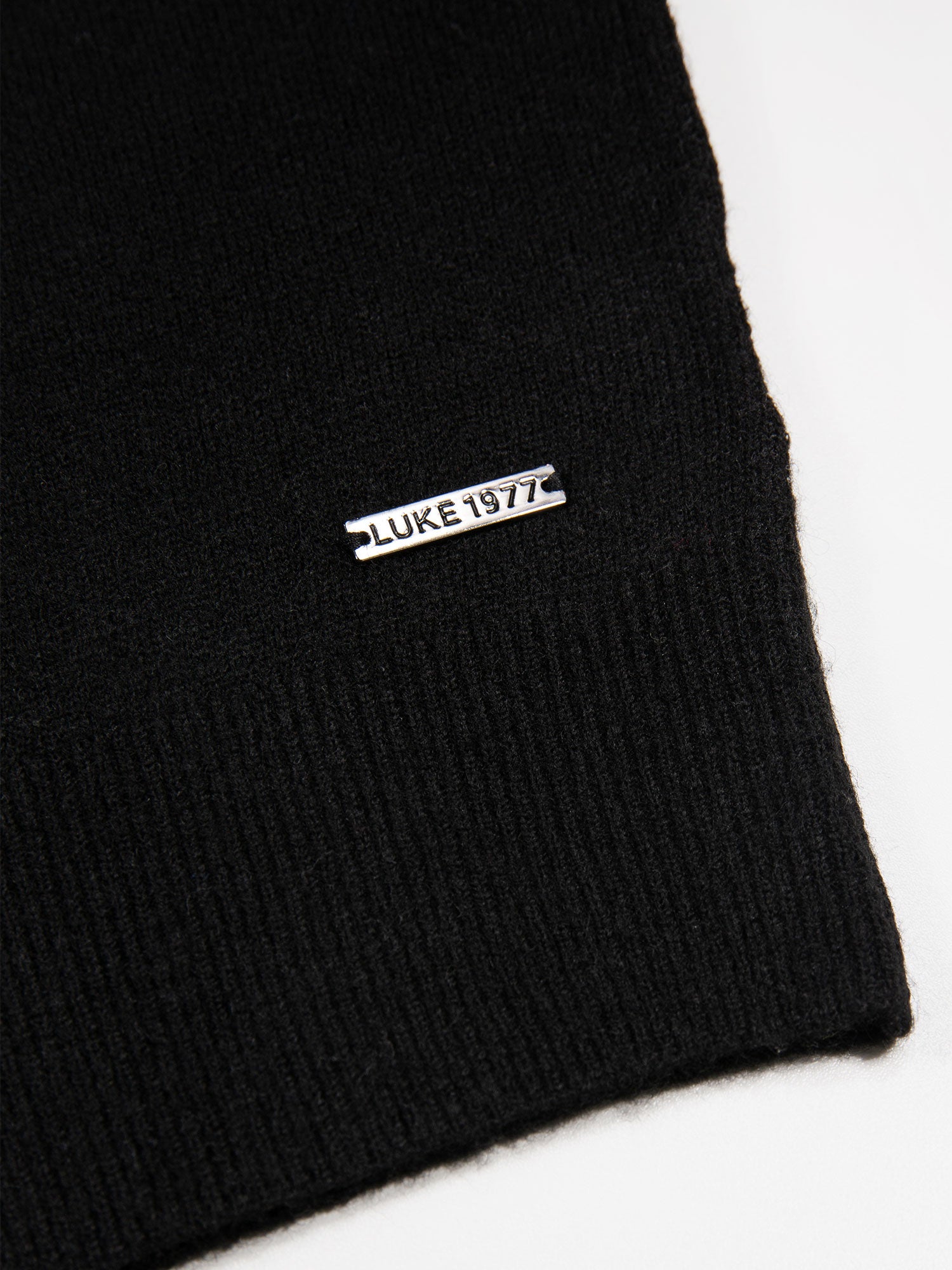 SALCOMBE CREW NECK KNITTED JUMPER