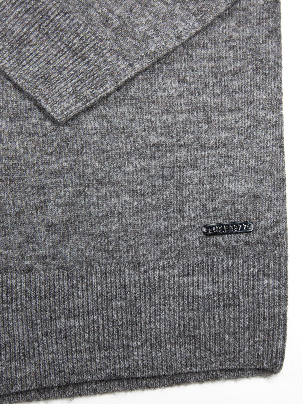 Men's grey jumper.